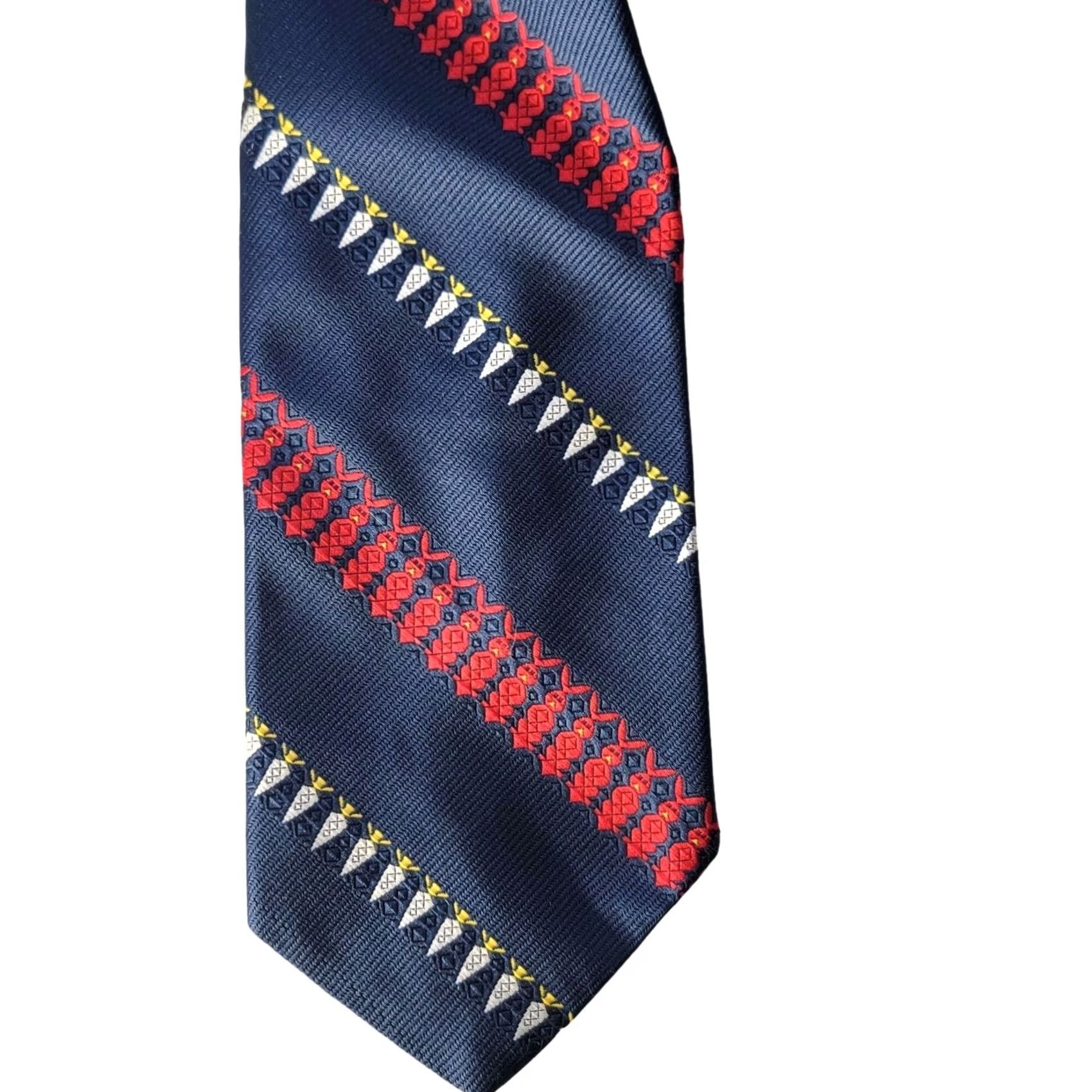 Vintage Vtg Gentry Tie Mens Blue Red Bunnies and Carrots Easter Rabbit 56 X 4 Polyester One Size Classic Short Themed Easter Holiday Pattern Animal Print Mens Size ONE SIZE - 2 Thumbnail