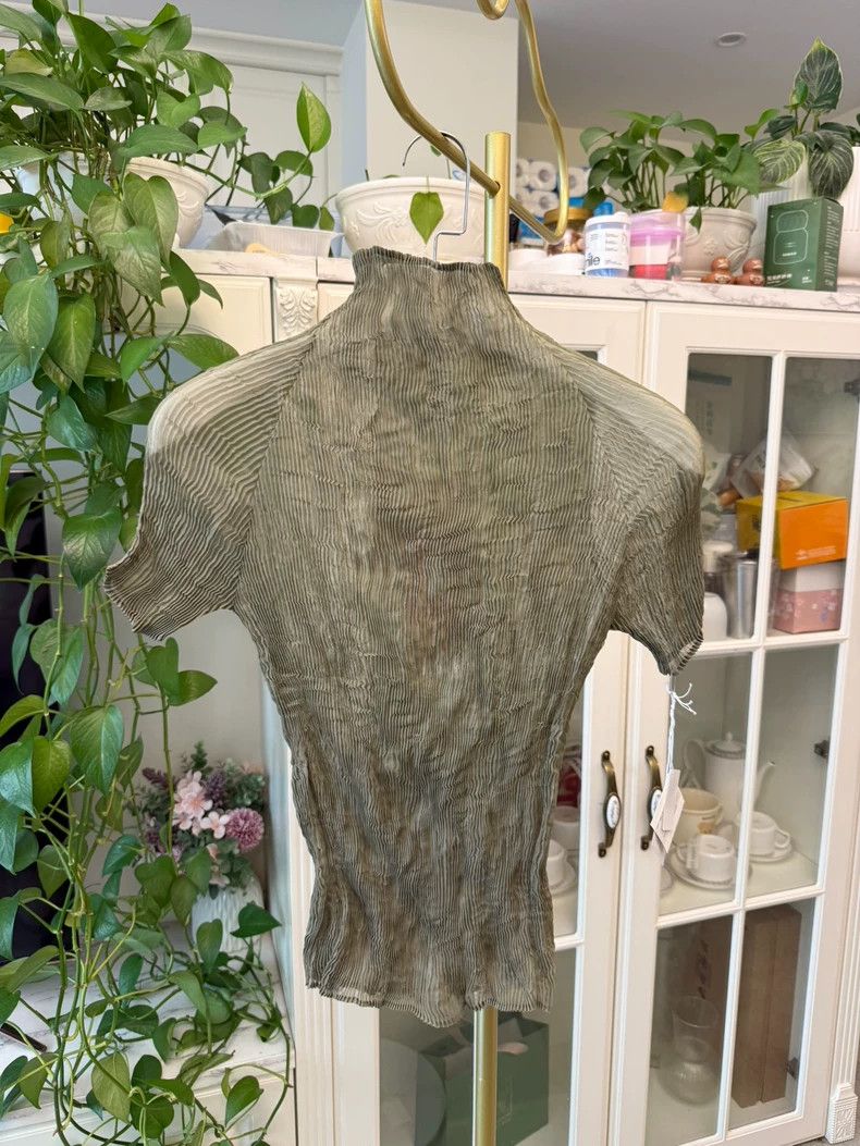 Issey Miyake Issey Miyake size:2 Khaki green main line wicker see-throu Size S / US 4 / IT 40 - 2 Thumbnail
