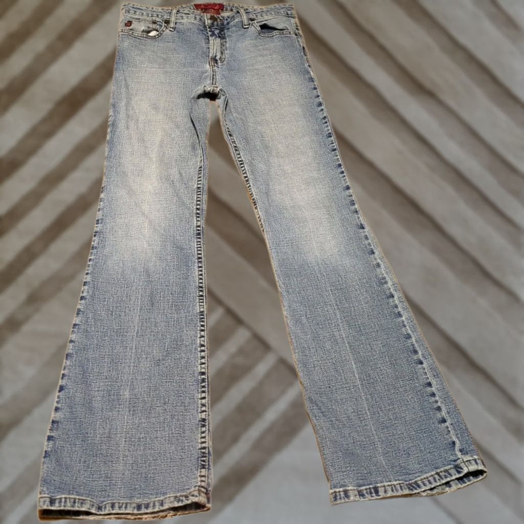 Vintage Aéropostale Jeans Women's 9/10 Regular Blue Light Wash Mid Rise Flare Jeans Size 30" / US 8 / IT 44 - 1 Thumbnail