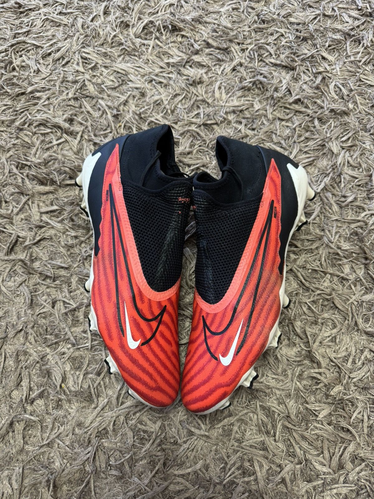 Nike Nike Phantom Gx Pro 11US 45 football soccer boots sneakers Size US 11 / EU 44 - 4 Thumbnail