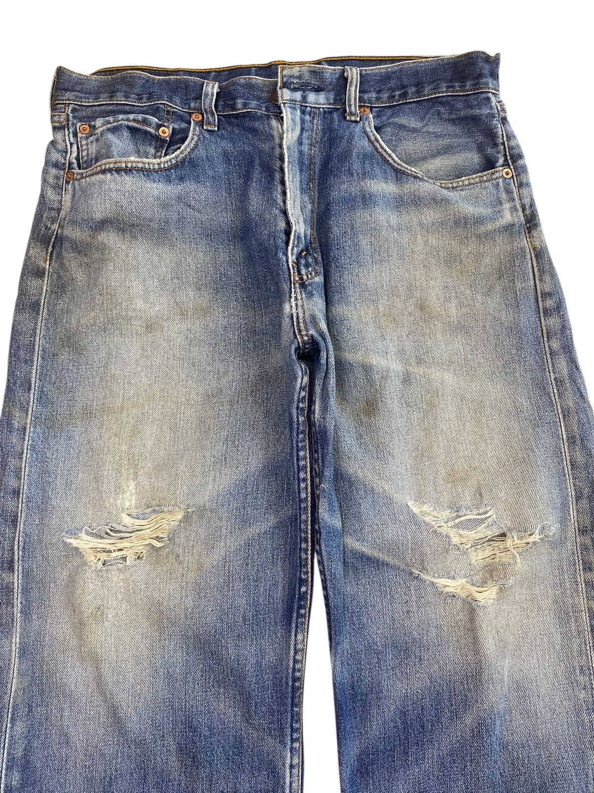 Levi's Levi’s Whiskers Faded Style Ripped Jeans Size US 36 / EU 52 - 2 Thumbnail