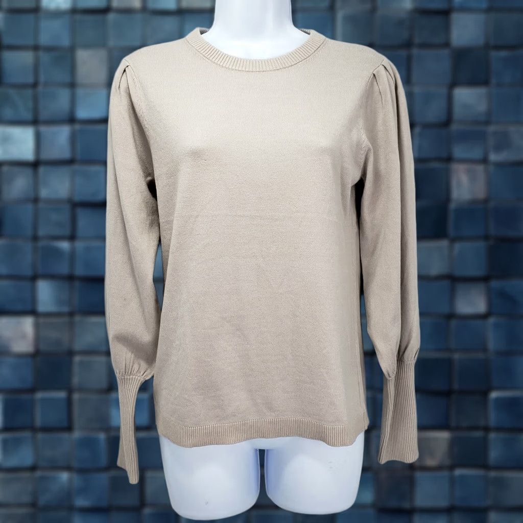 Vintage MAGASCHONI Women's long sleeve pullover sweater Size M Beige Knit Viscose/Polyester/Nylon Solid All Seasons Pullover Womens M Beige Sweater Size S / US 4 / IT 40 - 1 Thumbnail