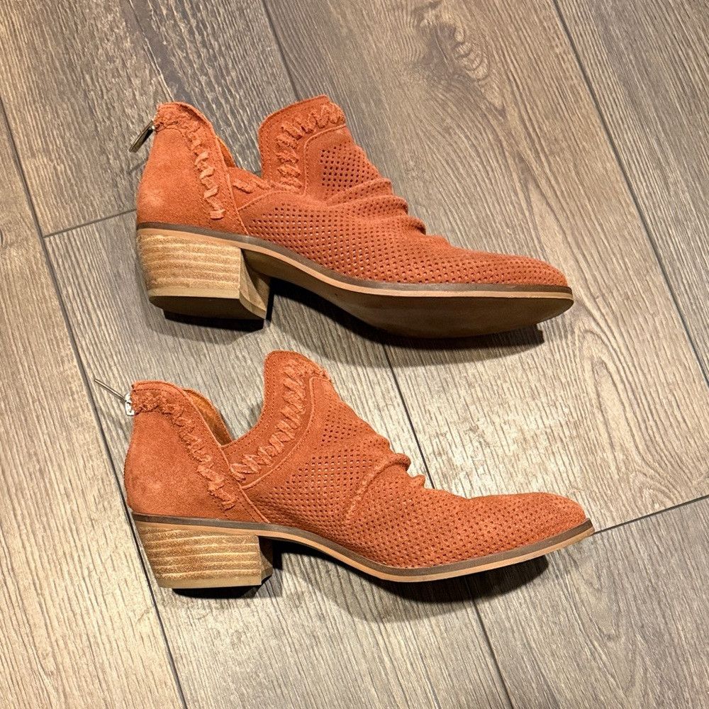 Vince Camuto Vince Camuto Women's 8 Rust Ankle Booties Block Heel Casual Size US 8 / IT 38 - 3 Thumbnail