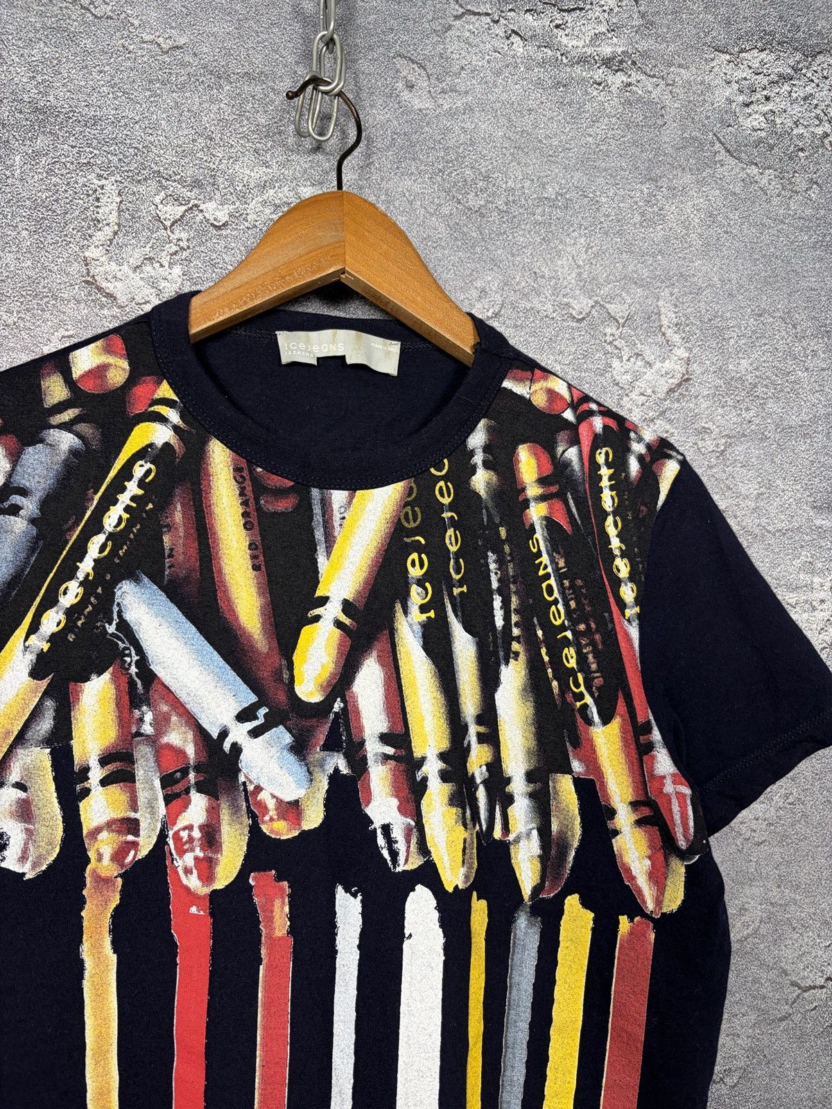 Iceberg Vintage Iceberg Dripping Crayon Print T-shirt Size M Size US M / EU 48-50 / 2 - 5 Thumbnail