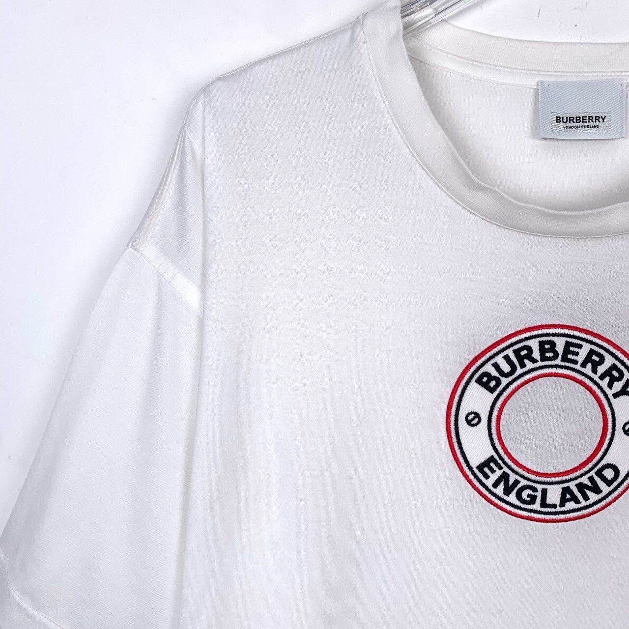 Burberry Burberry White Logo Embroidered Cotton T-Shirt (Size XS Size US XS / EU 42 / 0 - 6 Thumbnail