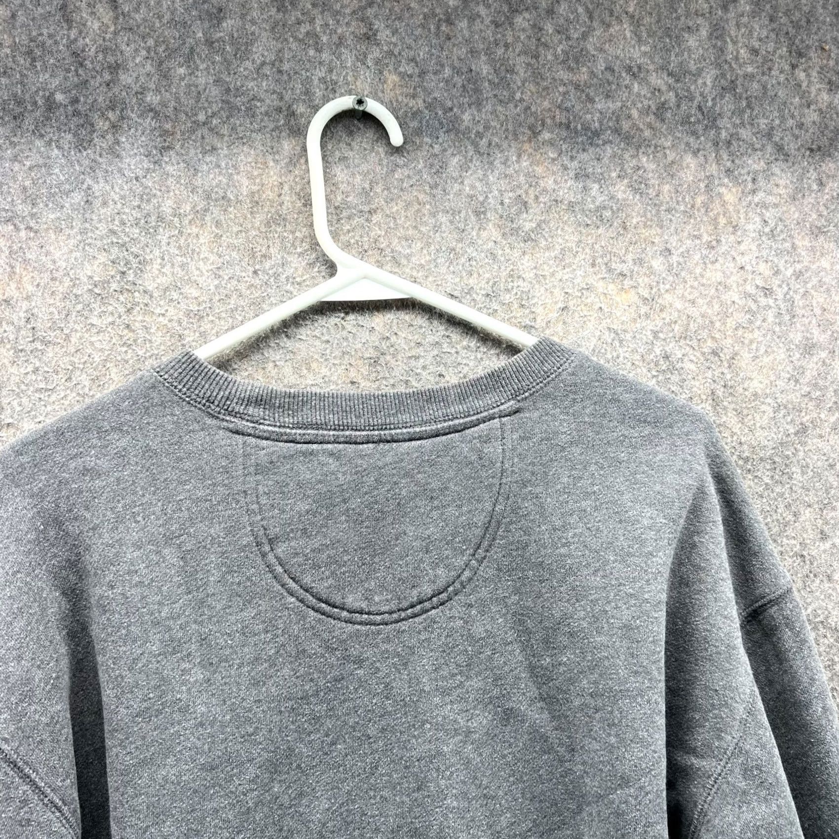 Izod IZOD Sweater Men Large Adult Gray Crewneck Pullover Fleece Casual Cotton vtg Size US L / EU 52-54 / 3 - 3 Thumbnail