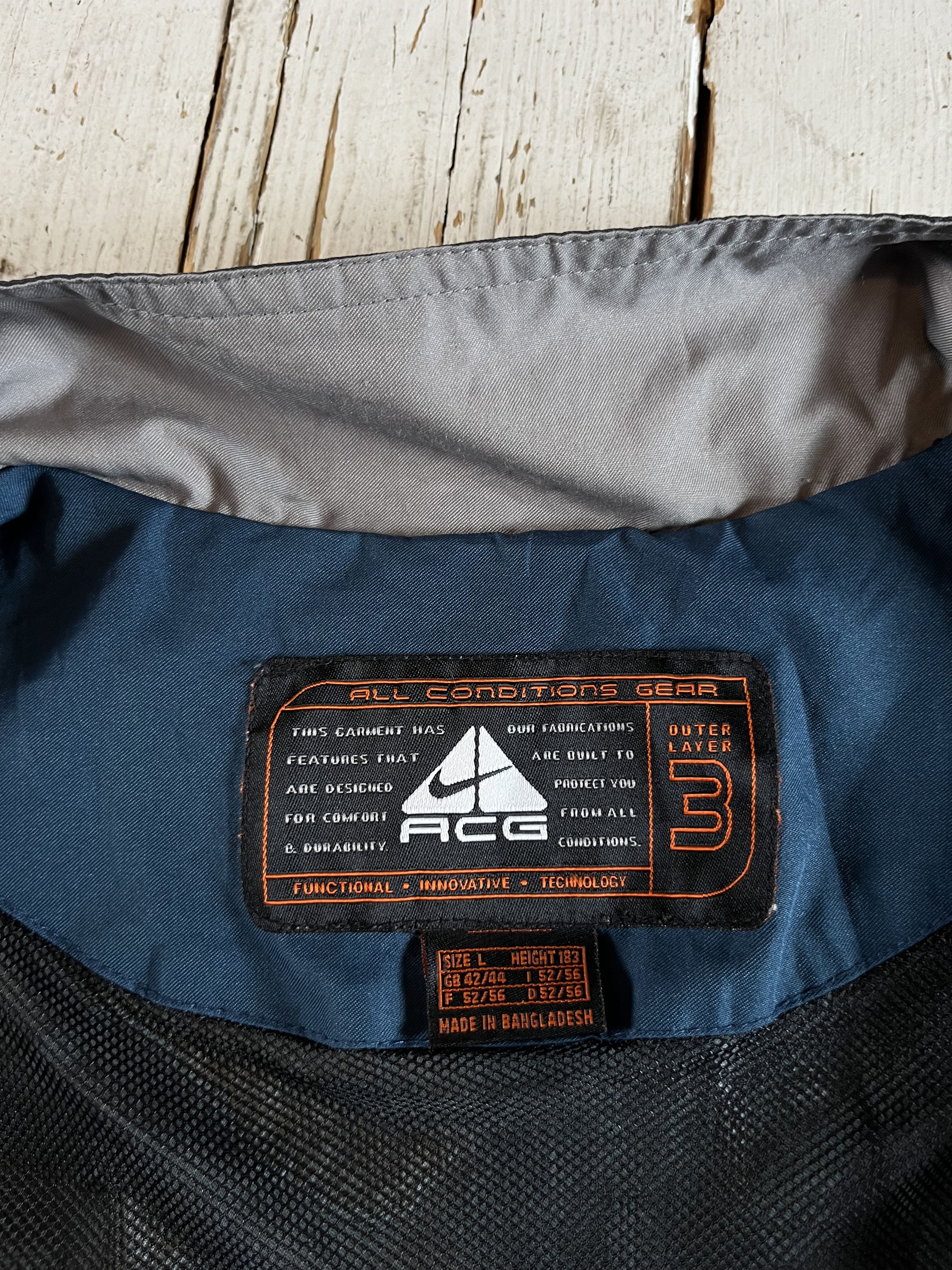 Nike ACG Vintage Nike ACG Snowboard Windbreaker Jacket Size US L / EU 52-54 / 3 - 9 Thumbnail