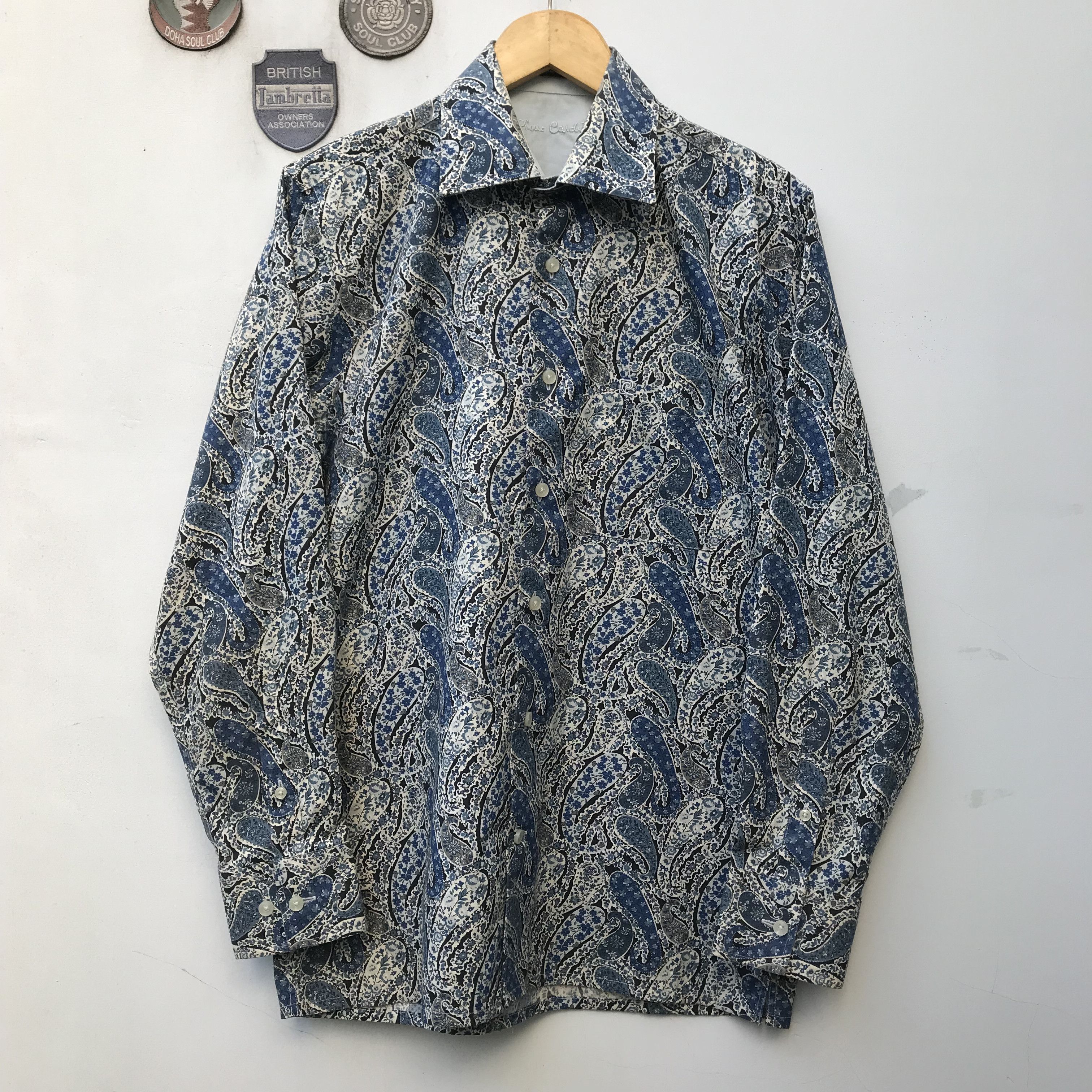 Designer × Pierre Cardin Pierre Cardin France paisley blue peacock long sleeves shirt Size US M / EU 48-50 / 2 - 13 Thumbnail