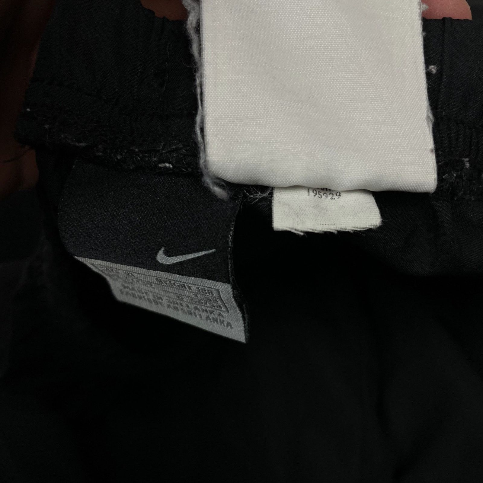 Nike Nike Women's Black Swoosh Ankle Zip High Rise Track Pant XL Size 30" / US 8 / IT 44 - 8 Thumbnail