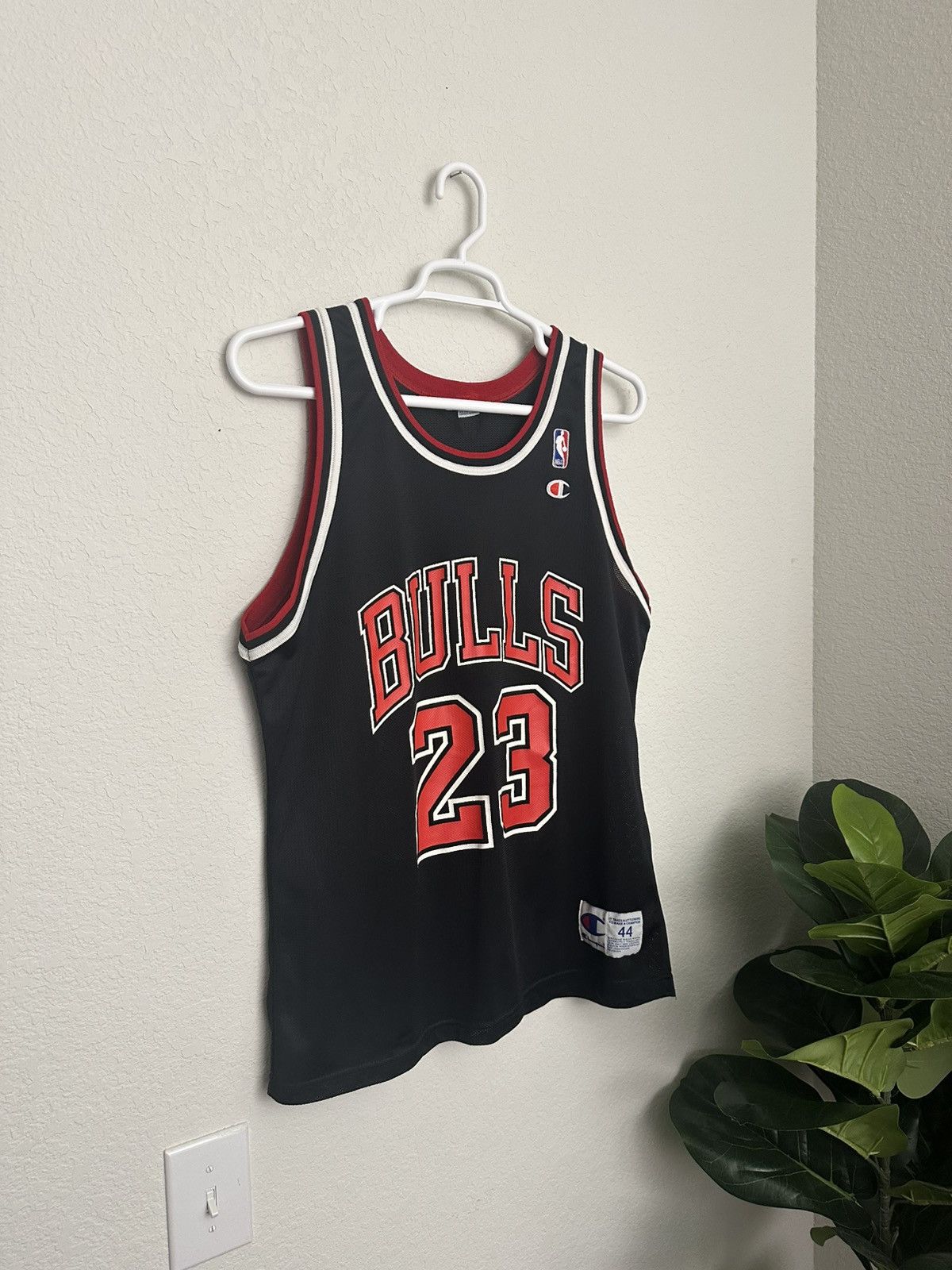 Champion × NBA × Vintage VINTAGE 90S CHICAGO BULLS CHAMPION JERSEY MICHAEL JORDAN 44 Size US L / EU 52-54 / 3 - 1 Thumbnail