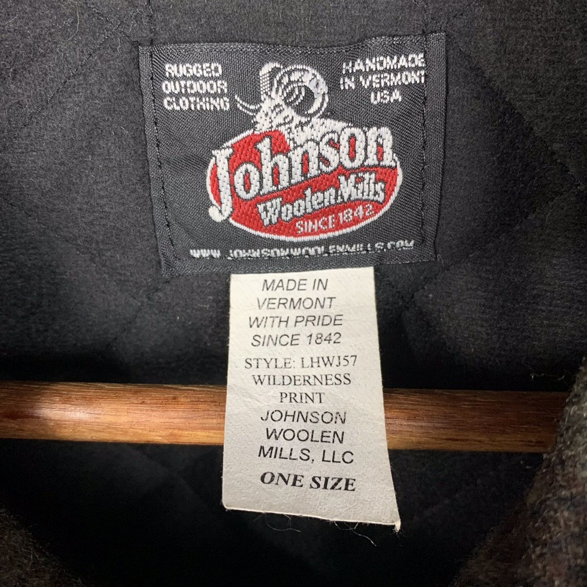 Johnson Woolen Mills × Native Vintage Johnson Woolen Mills Native Hoodie Jacket Size ONE SIZE - 7 Thumbnail