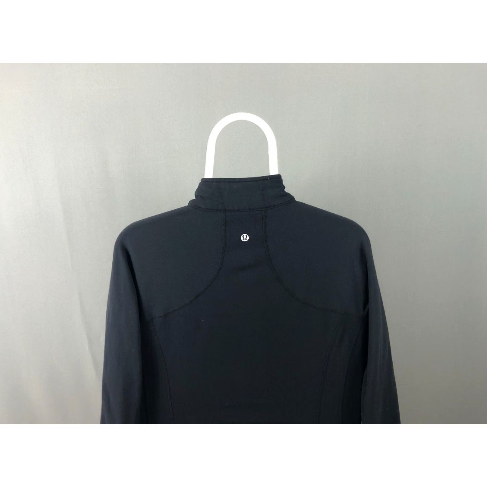 Lululemon Lululemon Athletica Women's Full Zip Jacket Size 10 Black Nylon Size L / US 10 / IT 46 - 2 Thumbnail