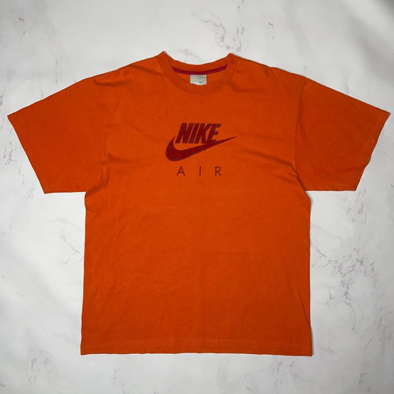 Nike Nike × Vintage Vintage Nike Big Logo T-Shirt L Size Size US L / EU 52-54 / 3 - 1 Thumbnail