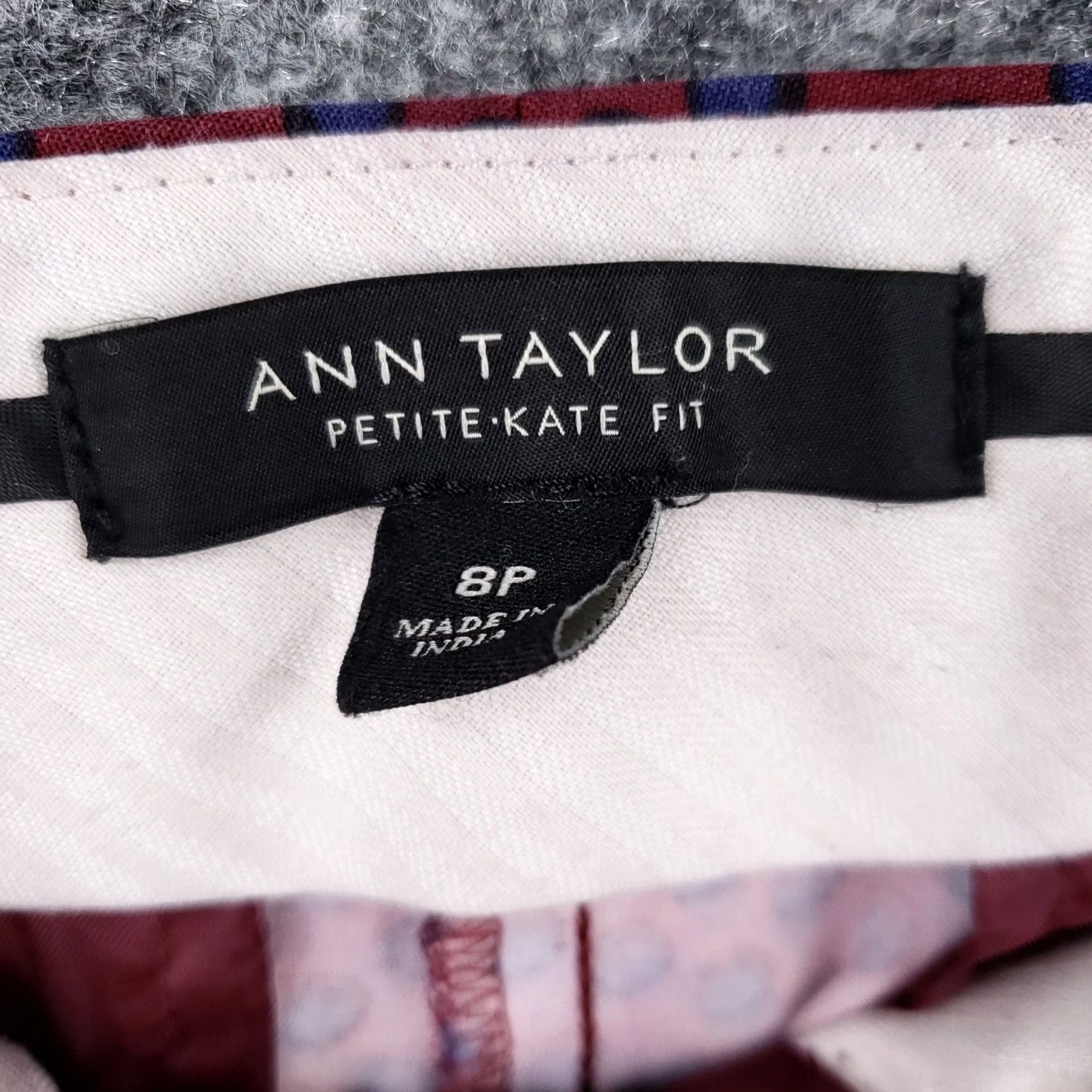 Ann Taylor Ann Taylor Pants Womens 8P Petites Red Capri Mid Rise Polka Dots Fit Capris Size 30" / US 8 / IT 44 - 3 Thumbnail