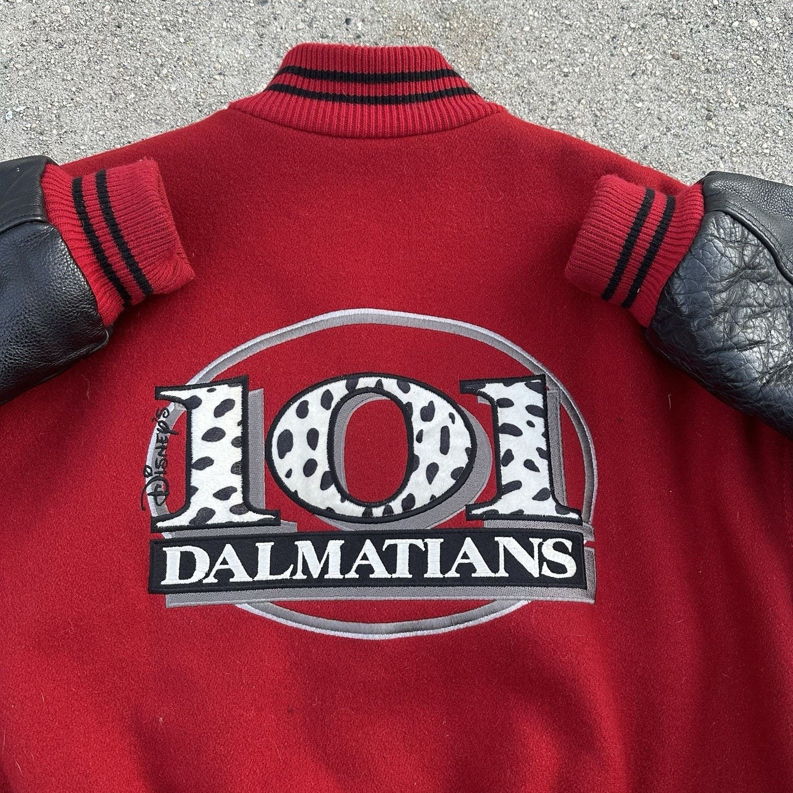 Disney × Vintage Vintage 1996 Disney 101 Dalmatians Movie Varsity Jacket Size US L / EU 52-54 / 3 - 1 Thumbnail