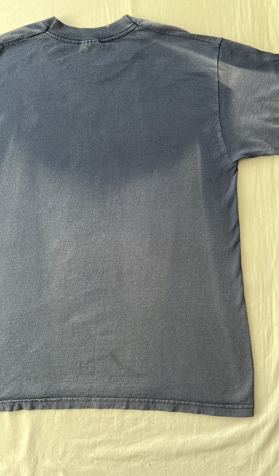 Band Tees Vintage 2000s Deftones Virgin Mary Y2k Faded Navy T-shirt Size US M / EU 48-50 / 2 - 17 Thumbnail