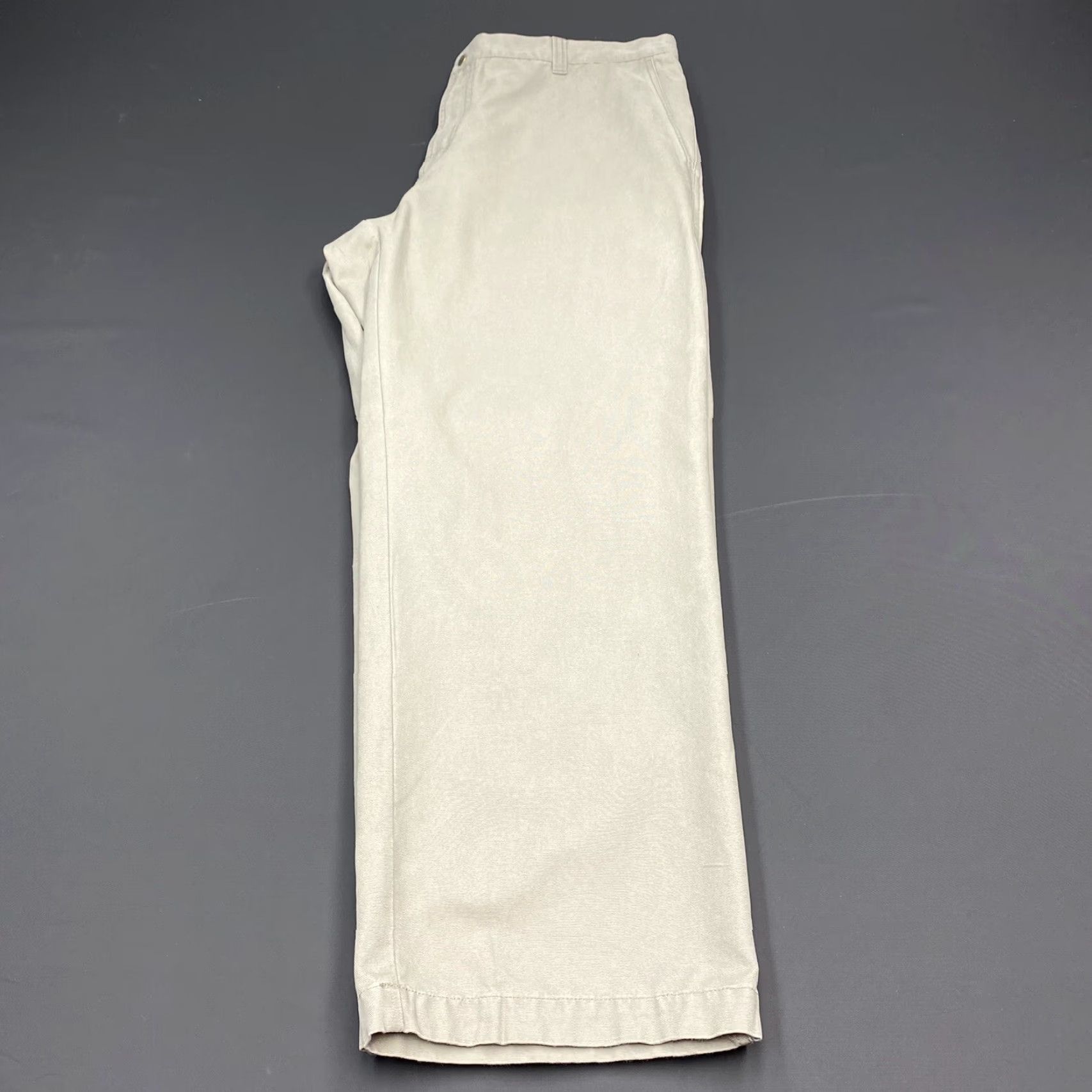 Vintage Columbia Cargo Pants Mens 38x30 Stone Washed Outdoor Hiking Zip Pocket Pants Mens Beige Pockets Outdoor 90s? Size US 38 / EU 54 - 2 Thumbnail
