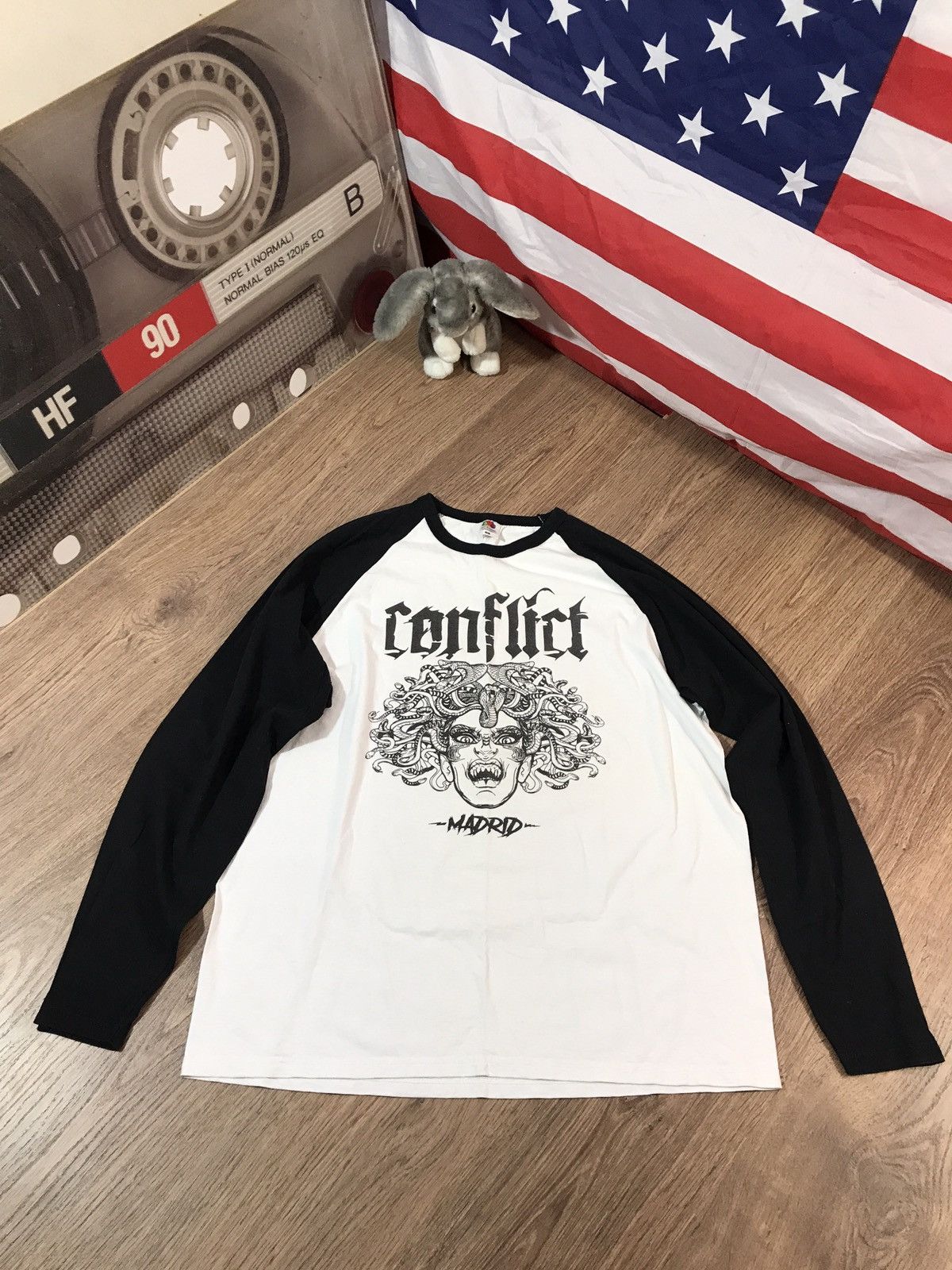 Vintage Vintage Long Sleeve Conflict Madrid Jellyfish Size US XL / EU 56 / 4 - 1 Thumbnail
