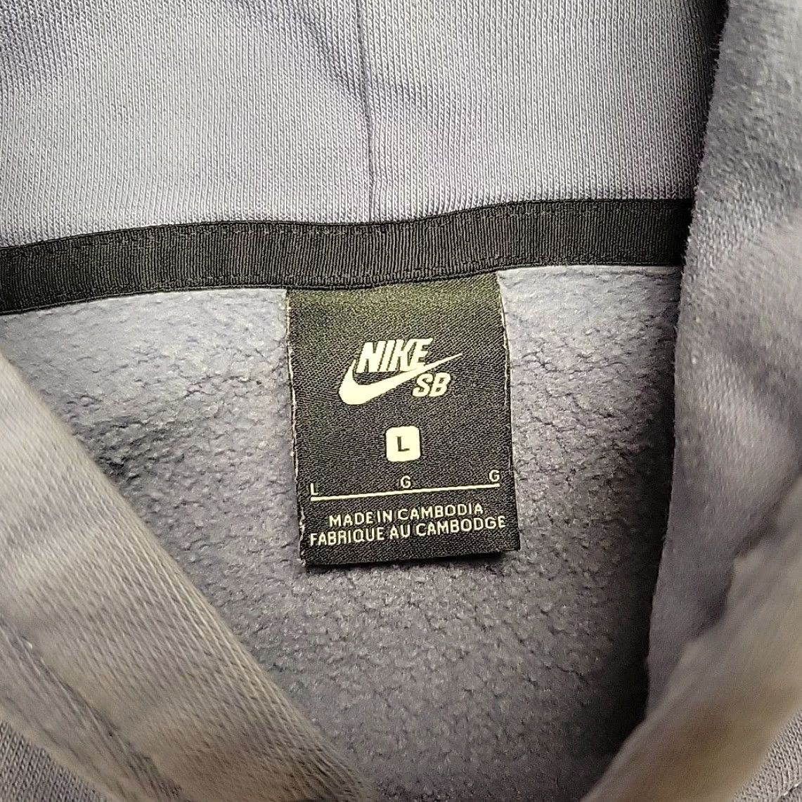 Nike VINTAGE Nike SB Hoodie Mens L Blue Embroidered Skate Fleece Sweatshirt Retro Size US L / EU 52-54 / 3 - 6 Thumbnail