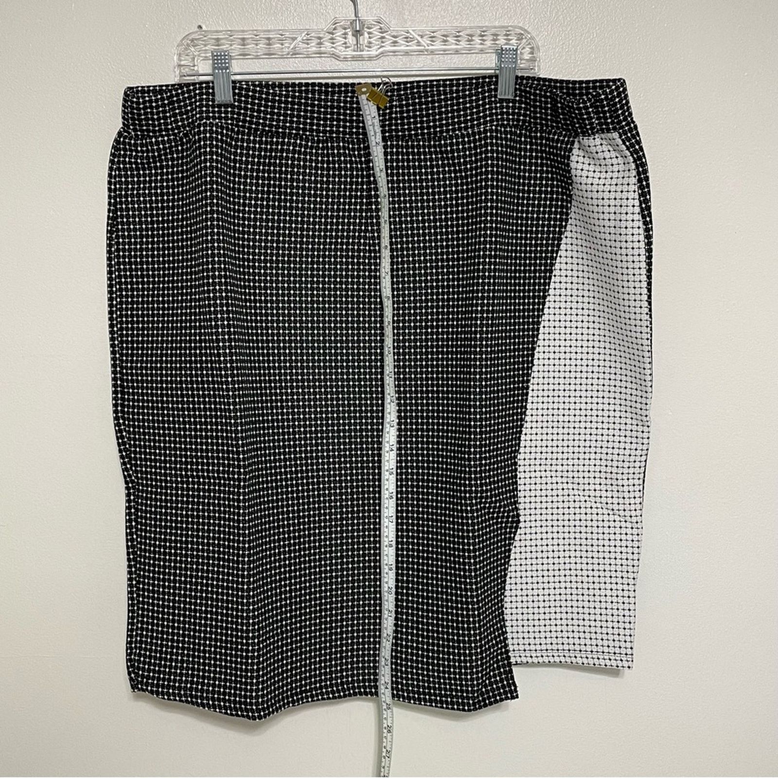 Other JESSICA LONDON Black White Box Plaid Faux Wrap Skirt NWT Size 40" / US 18 - 2 Thumbnail