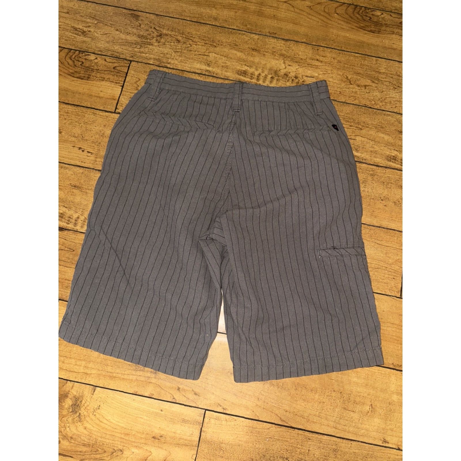 Vintage VINTAGE Hawk Skateboarding Stripped Chino Shorts Grey Size 30 Men Grays Size US 30 / EU 46 - 3 Thumbnail