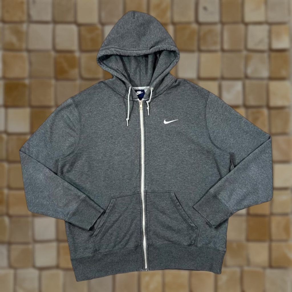 Nike Nike Hoodie Grey Zip Embroidered Mini Swoosh Logo Classic Basic XL Mens Size US XL / EU 56 / 4 - 1 Thumbnail