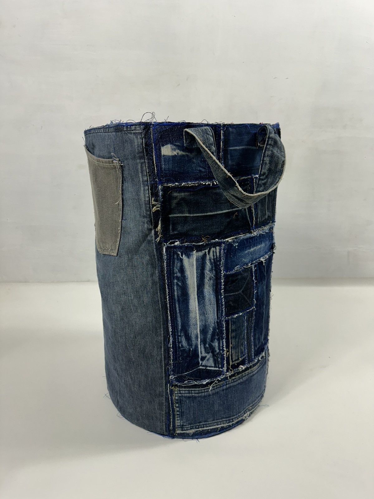 Art Comes First Custom Made Denim Patchwork Laundry Bag Home Decoration Size ONE SIZE - 6 Thumbnail