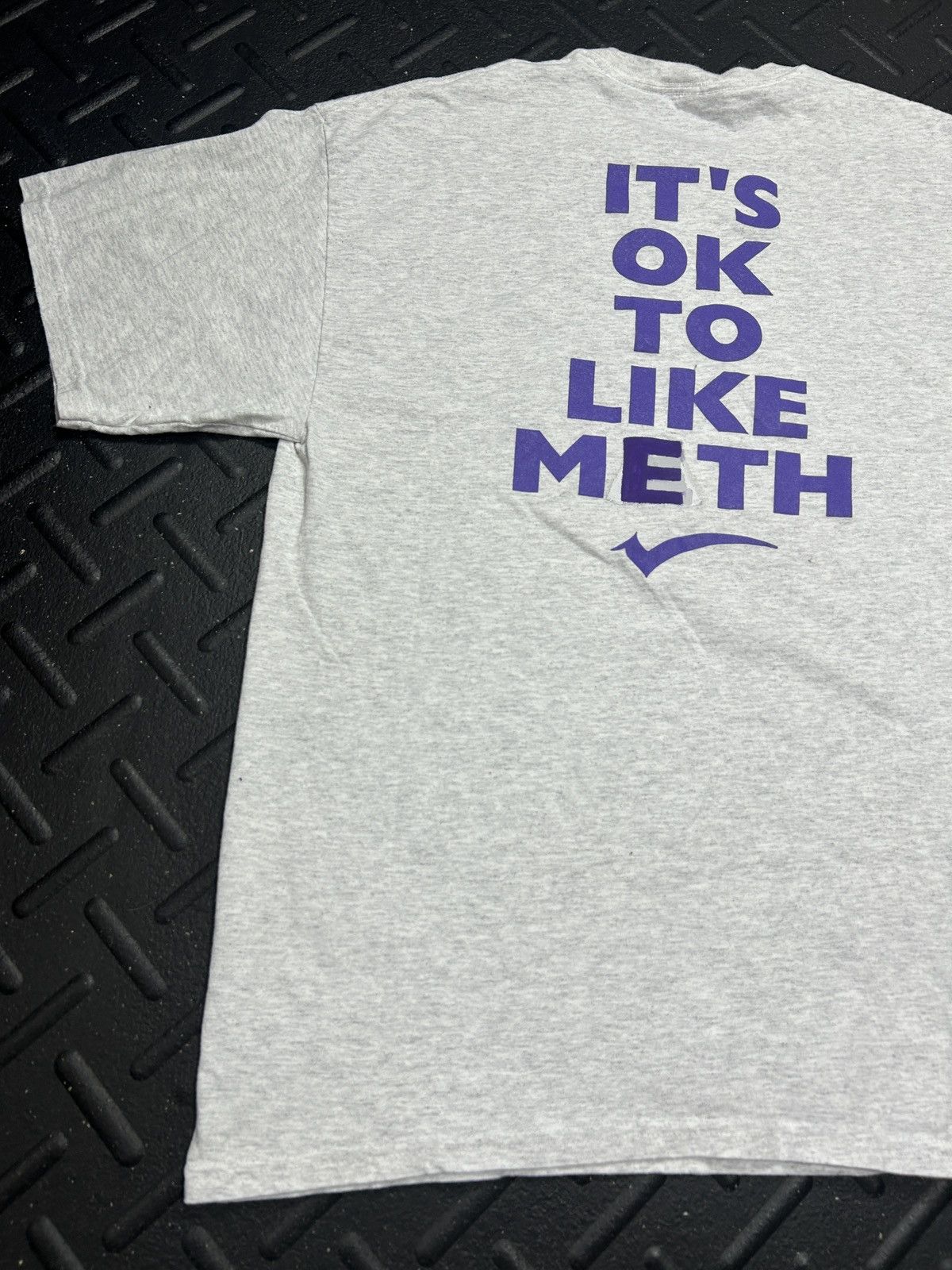 Other × Vintage Vintage humor funny graphic drugs t shirt front and back Size US L / EU 52-54 / 3 - 1 Thumbnail