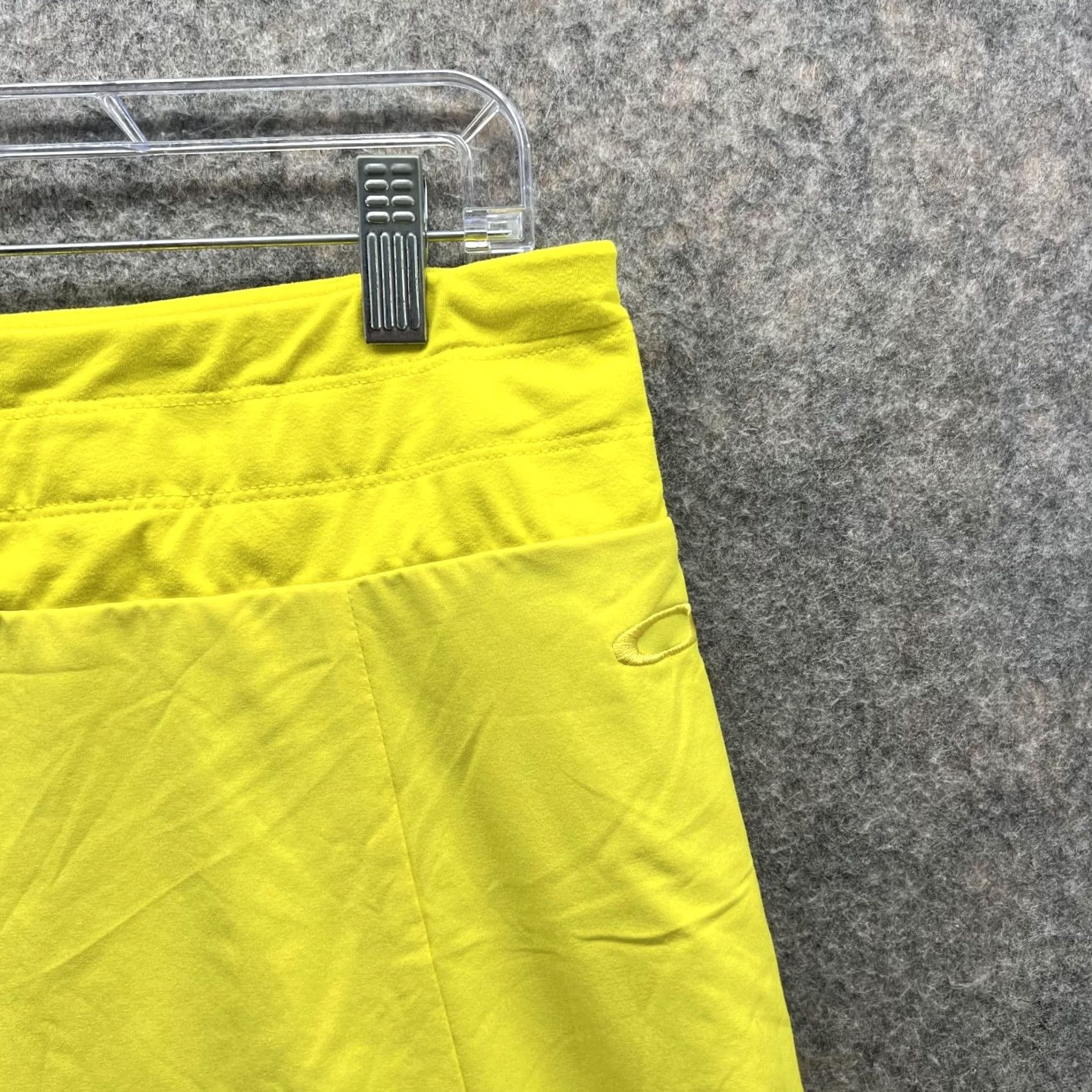 Oakley Oakley Skort Women Small Yellow Athletic Training Gym Polyester Blended Fabric Short Skirt Size 28" / US 6 / IT 42 - 5 Thumbnail