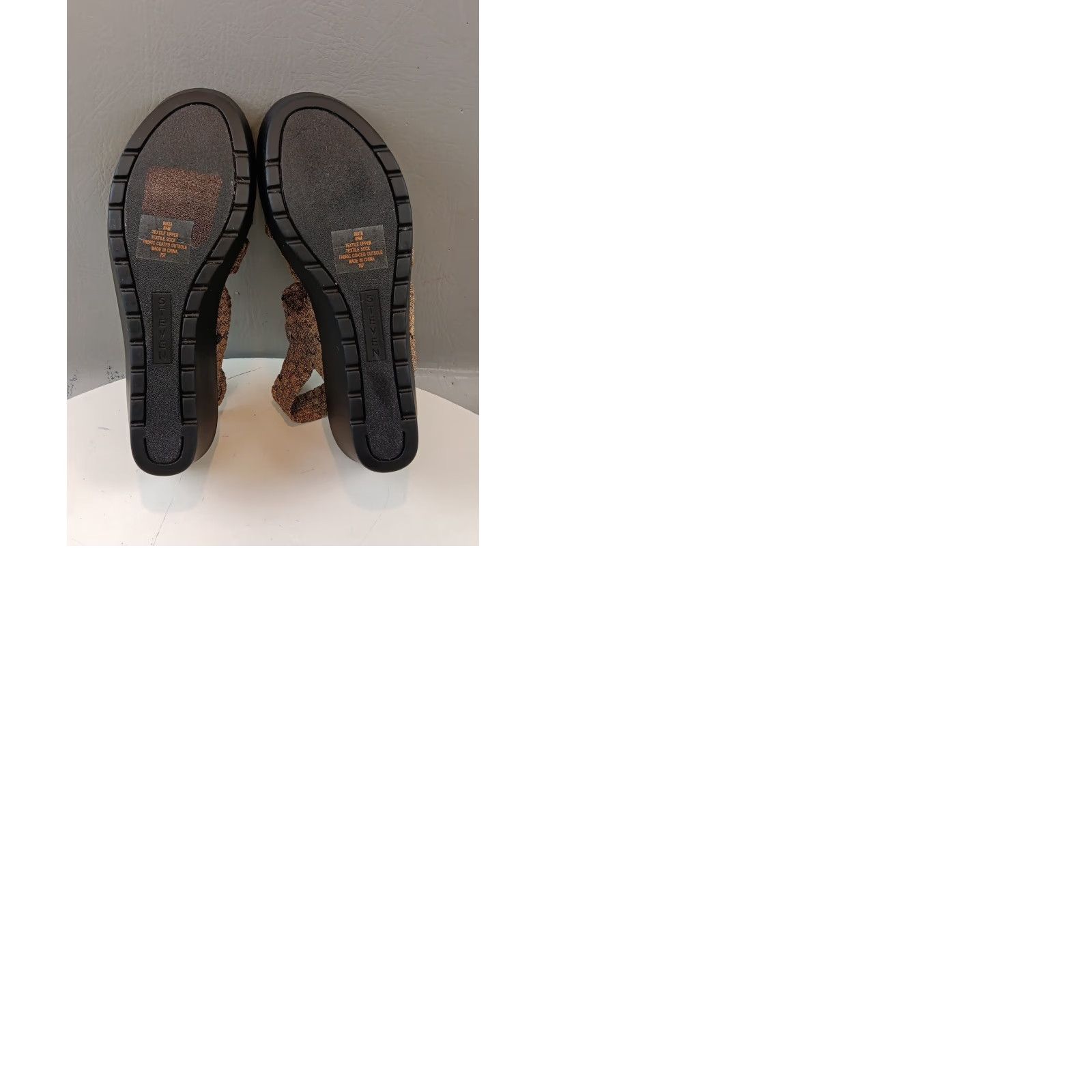 Steve Madden VINTAGE Steven by Steve Madden Wedge Sandals Women's 8.5 Gold Stretch New Size US 9 / IT 39 - 12 Thumbnail