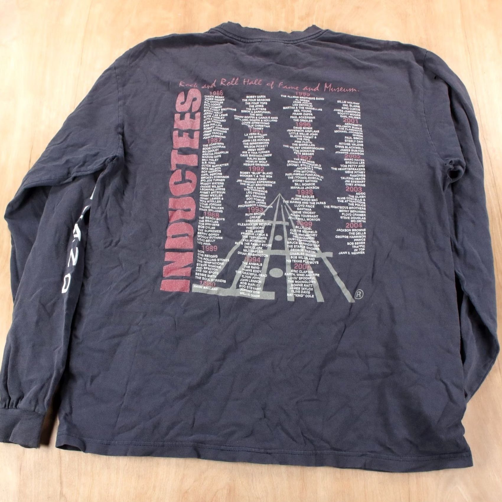 Anvil vtg Rock and Roll Hall of Fame Museum Cleveland long sleeve t-shirt MEDIUM Mens Blue VINTAGE Size US M / EU 48-50 / 2 - 7 Thumbnail