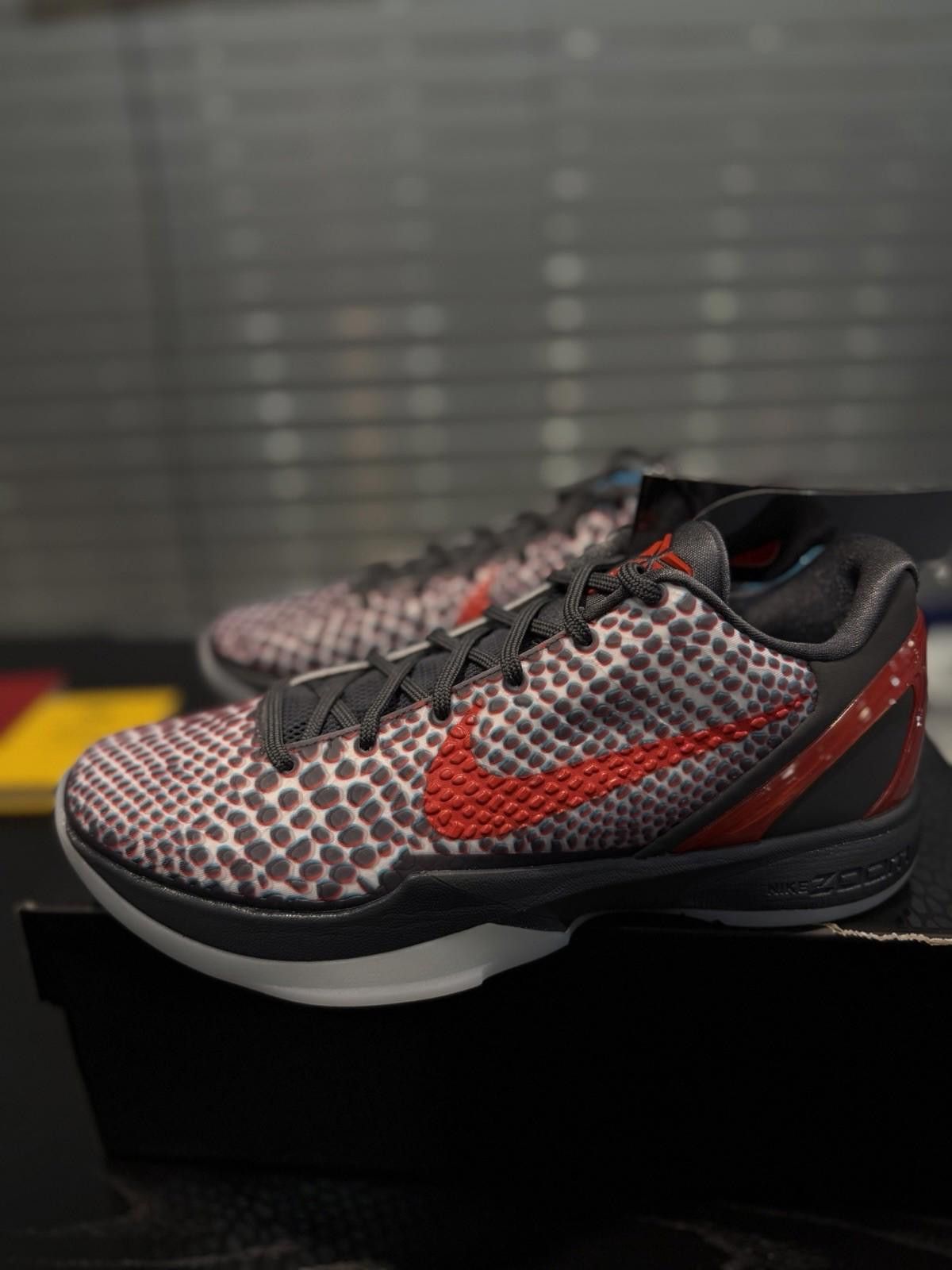Nike Size 9.5 Men’s - Nike Zoom Kobe 6 All-Star 3D Hollywood Size US 9.5 / EU 42-43 - 3 Thumbnail