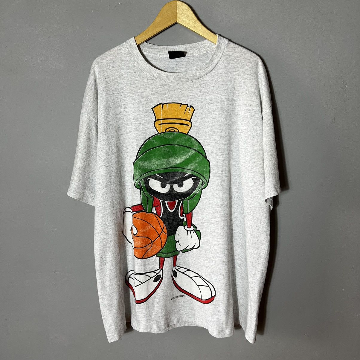 Vintage Vintage 90s Marvin The Martian Basketball t shirt | Grailed