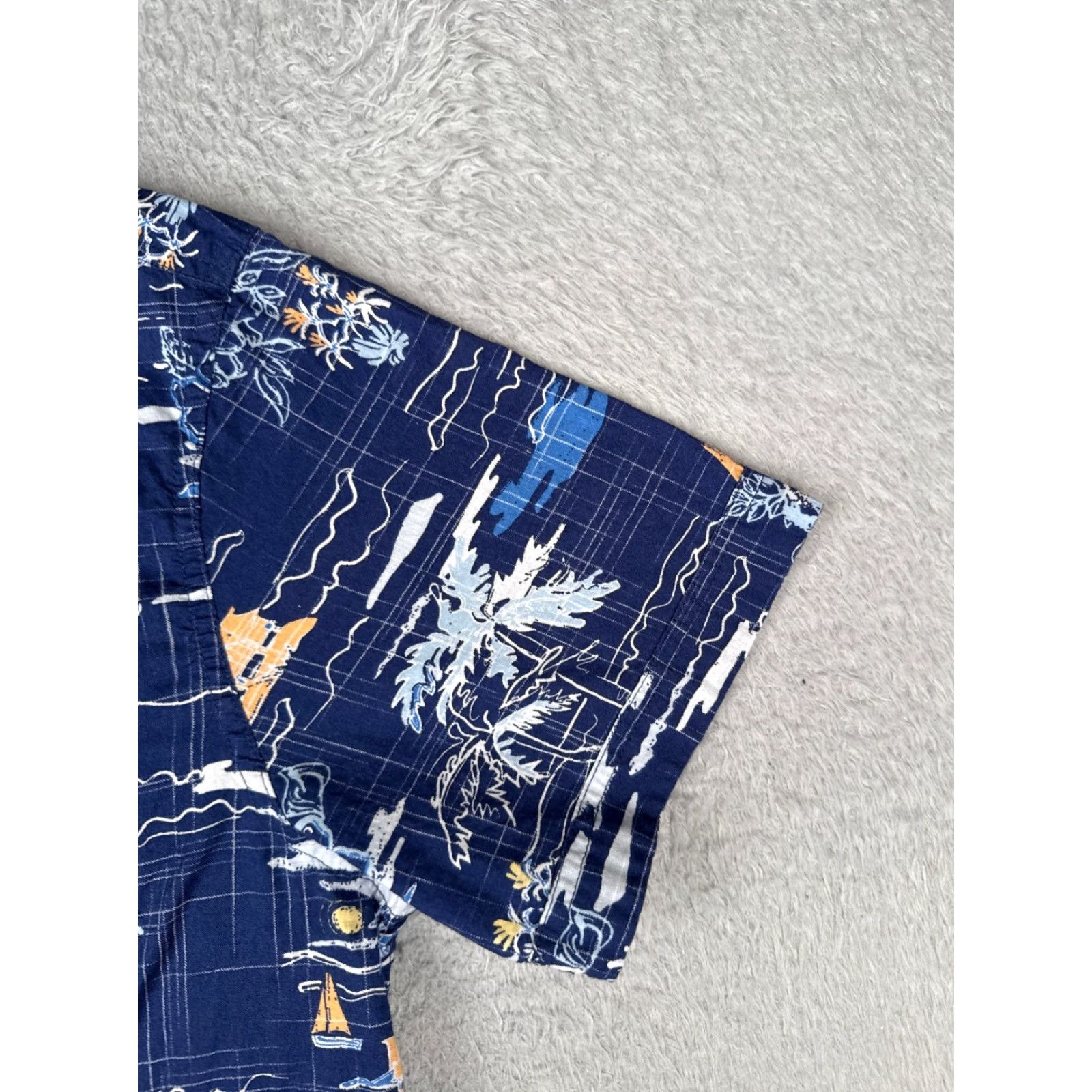 Izod VINTAGE IZOD Saltwater Shirt Men XL Blue Floral Palm Button Up Cotton Hawaiian Size US XL / EU 56 / 4 - 2 Thumbnail