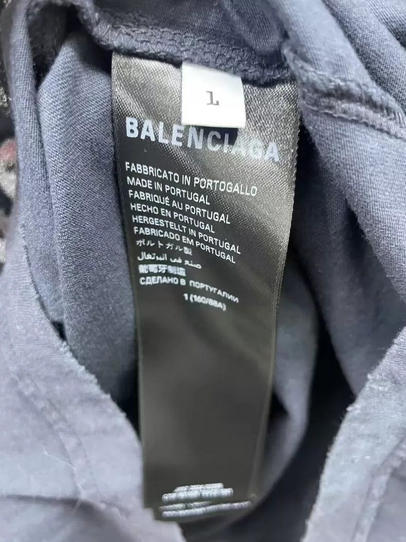 Balenciaga Balenciaga Glitter Do Old Destruction Short Sleeve Size L Size US L / EU 52-54 / 3 - 6 Thumbnail