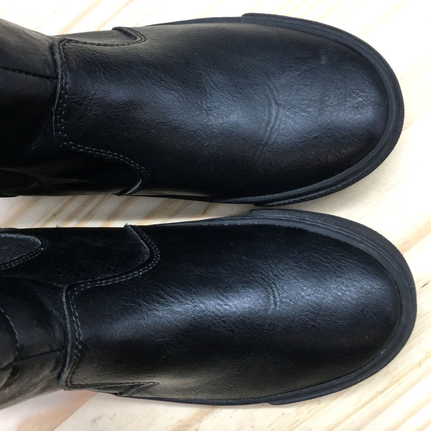 Old Navy Old Navy Boots Chelsea Womens 6 Black Faux Leather Comfort Pull On Flat Heel 6 Black Women's Chelsea Boots Size M / US 6-8 / IT 42-44 - 6 Thumbnail