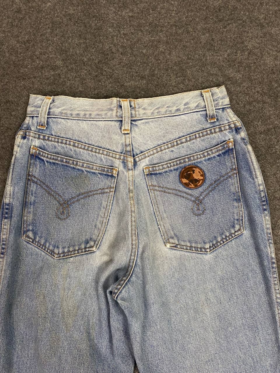 Moschino vintage moschino love distressed denim made in italy Size US 27 - 3 Thumbnail