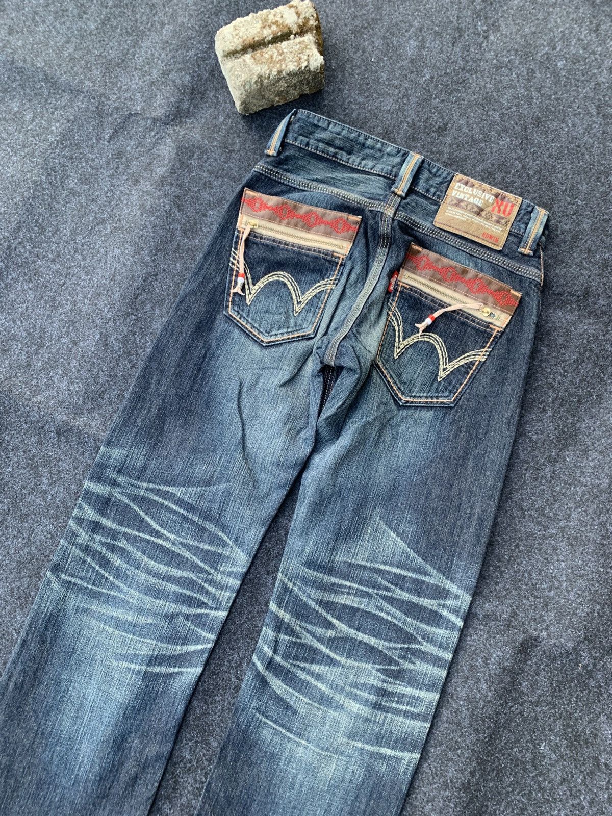 Edwin Edwin exclusive vintage xv nice faded. Size US 30 / EU 46 - 10 Thumbnail