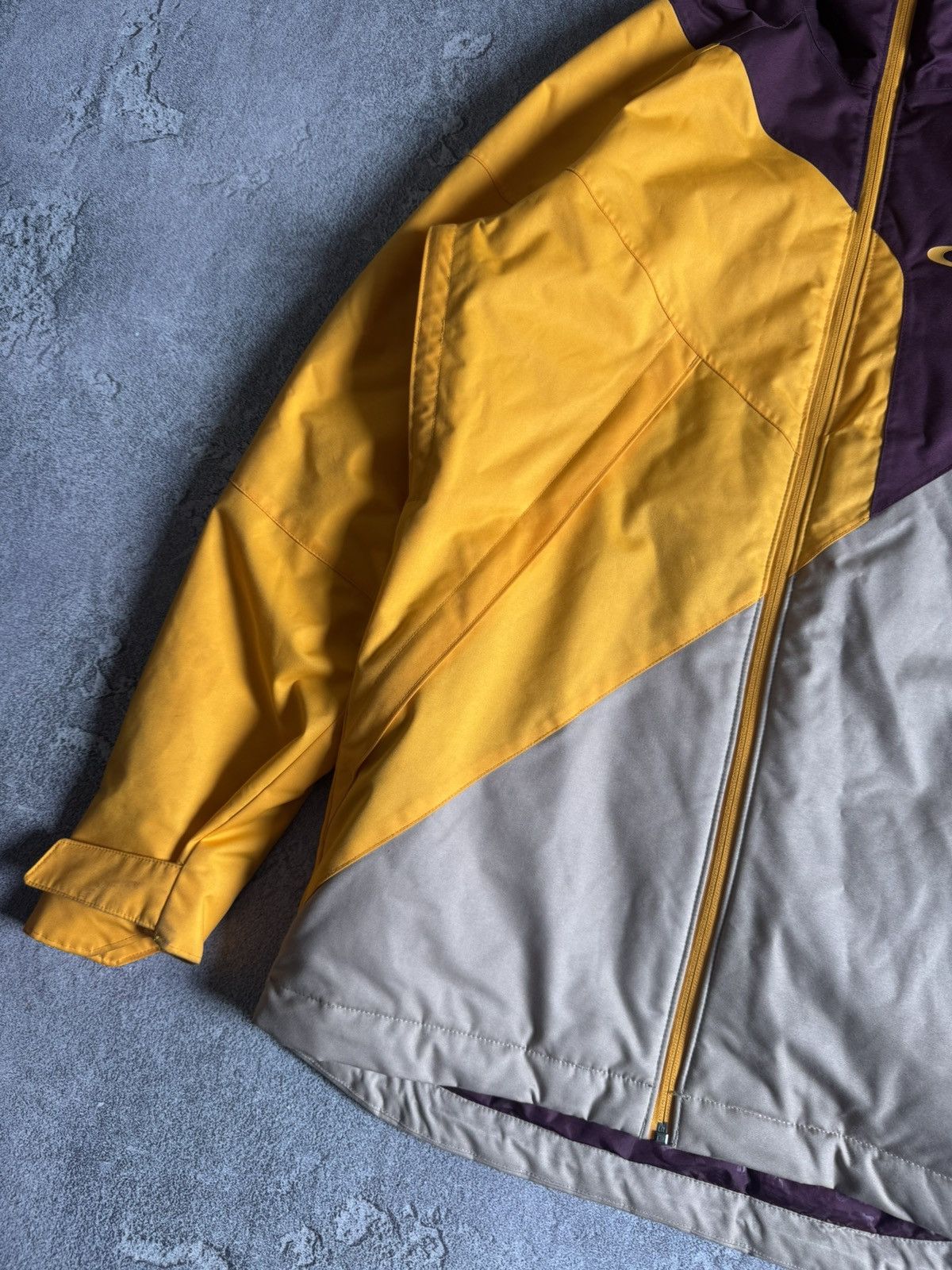 Oakley Oakley S outdoor gorpcore zip hooded jacket windbreaker ski Size US S / EU 44-46 / 1 - 8 Thumbnail