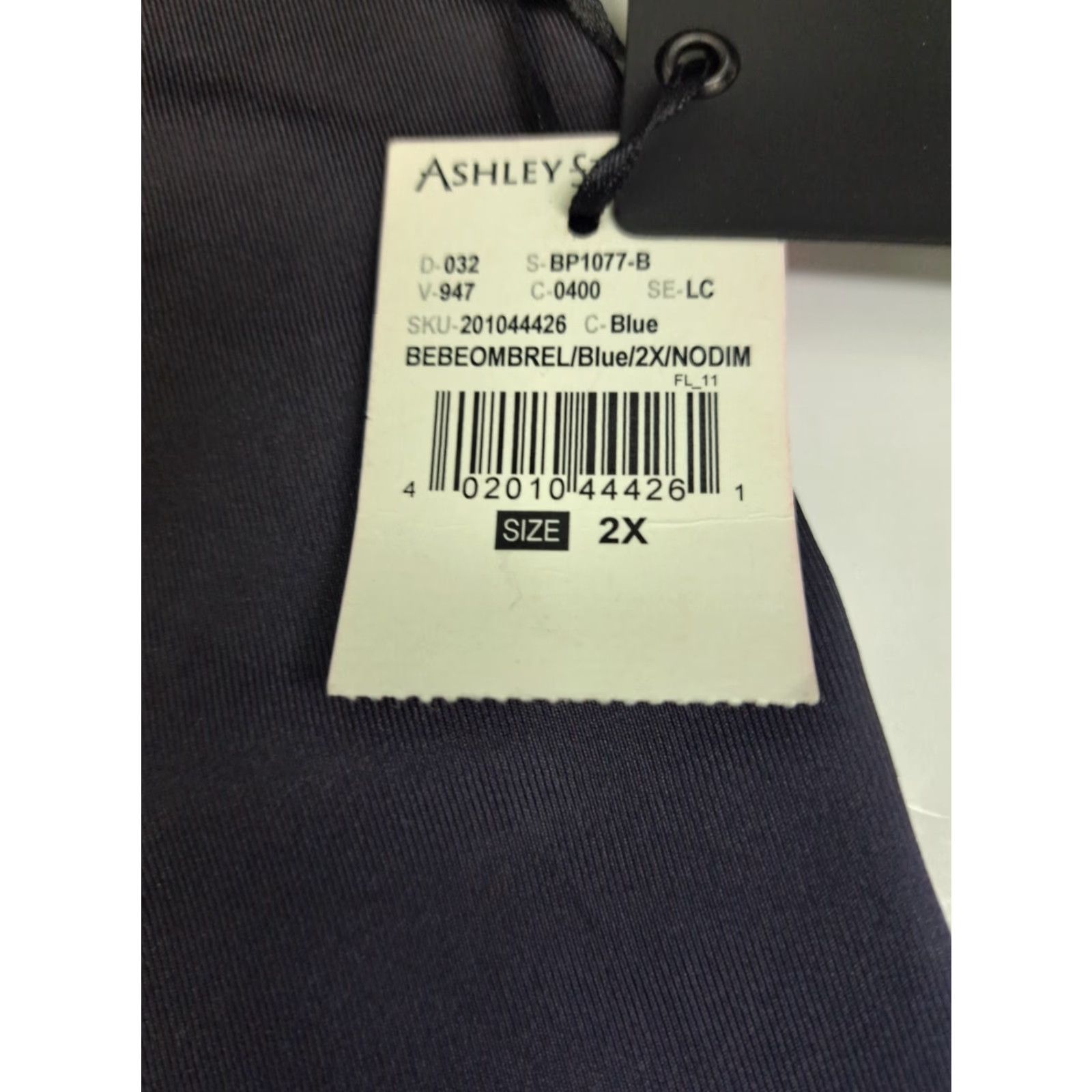 Bebe Bebe Womens Sport Leggings Cropped 2XL Blue Bebe Print Moisture Wicking Stretch Pull On Activewear Womens Size 40" / US 18 - 5 Thumbnail