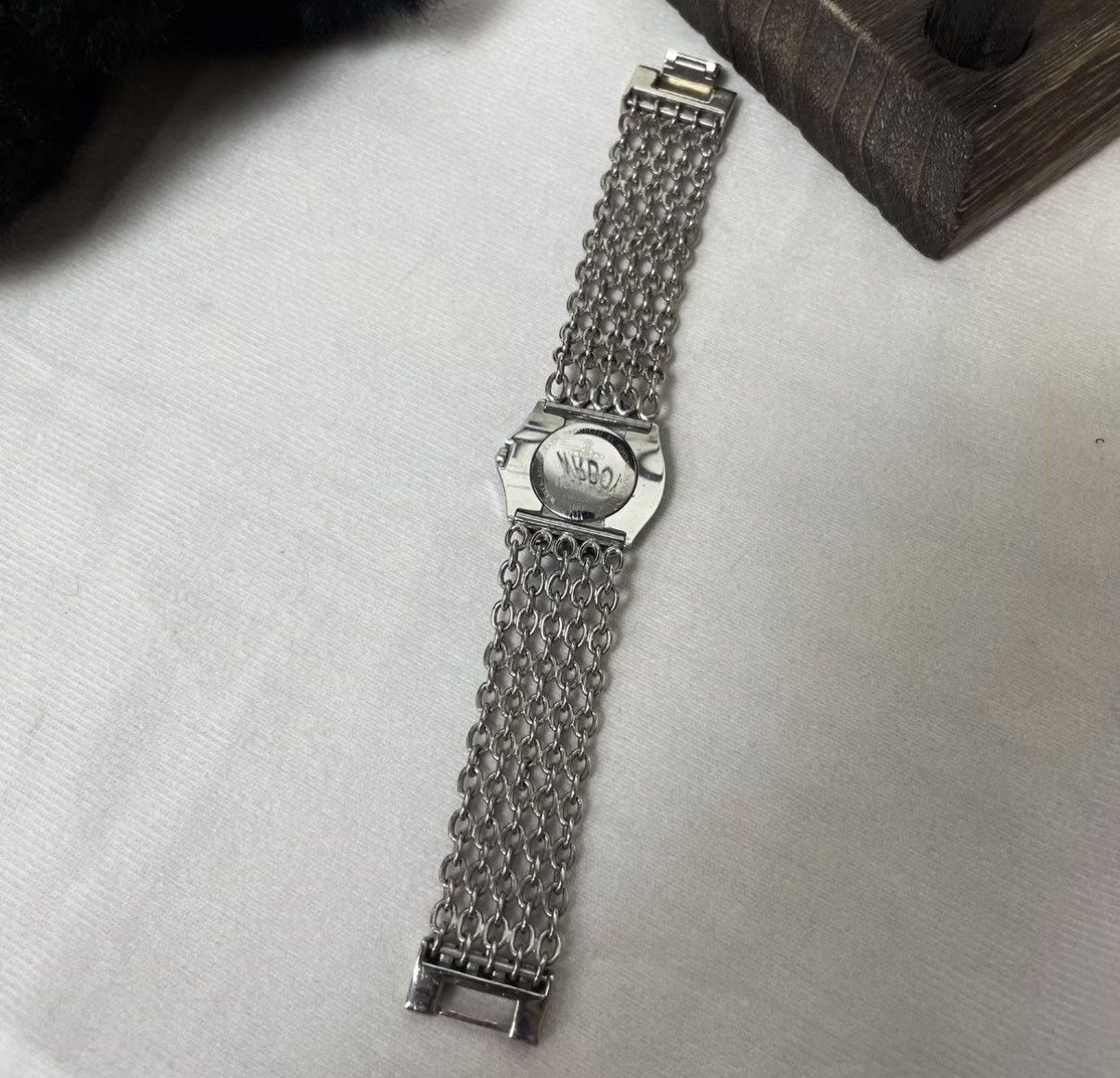 Vivienne Westwood Vivienne Westwood Chain Link Mother-of-Pearl Watch J29 Size ONE SIZE - 5 Thumbnail