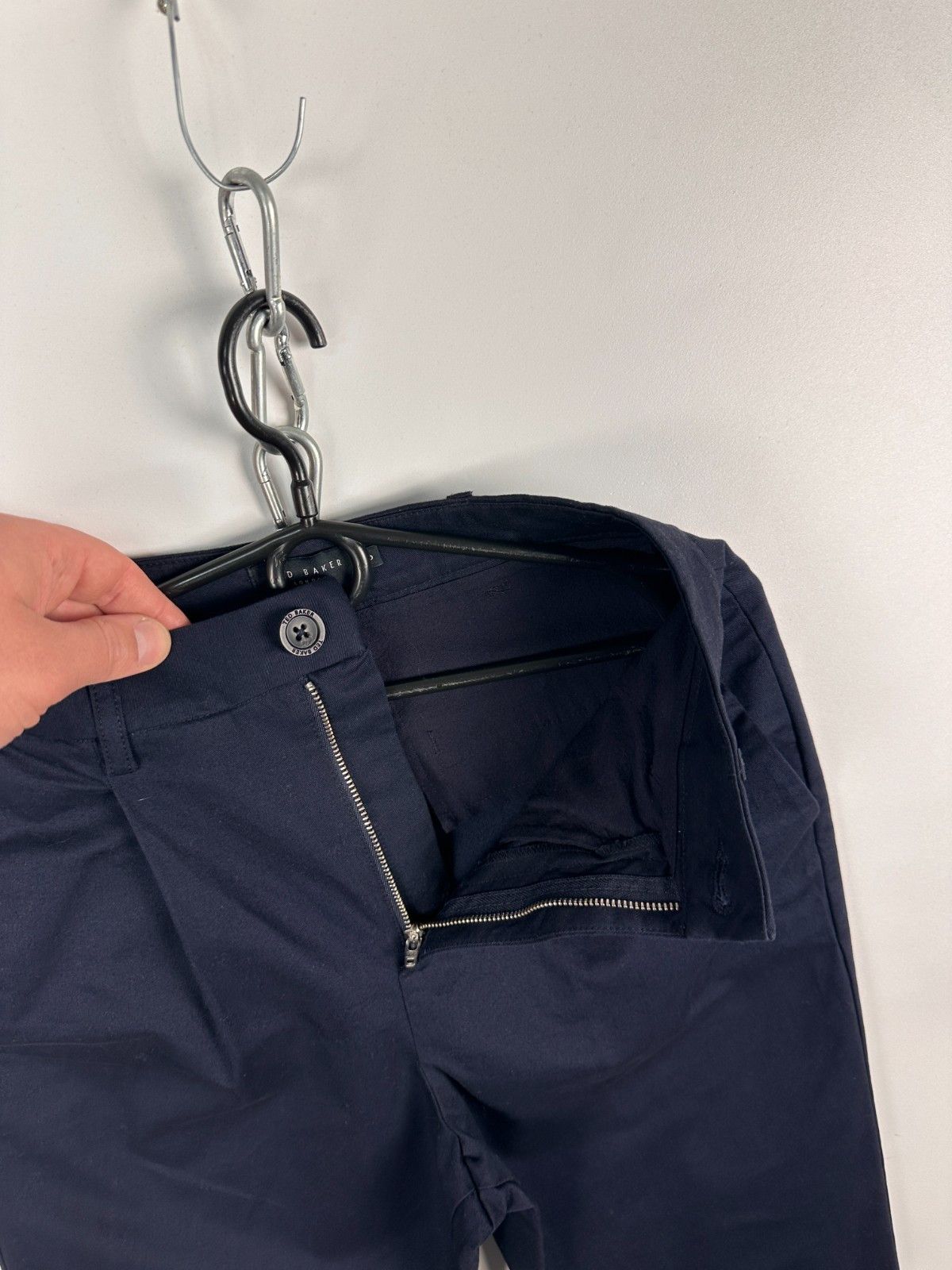 Ted Baker Ted Baker Tapered Trousers Women's Navy Size 0 Size 25" / US 0 / IT 36 - 5 Thumbnail