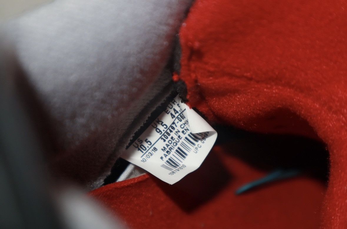 Jordan Brand × Nike Jordan Retro 4 Bred Size US 10.5 / EU 43-44 - 1 Thumbnail