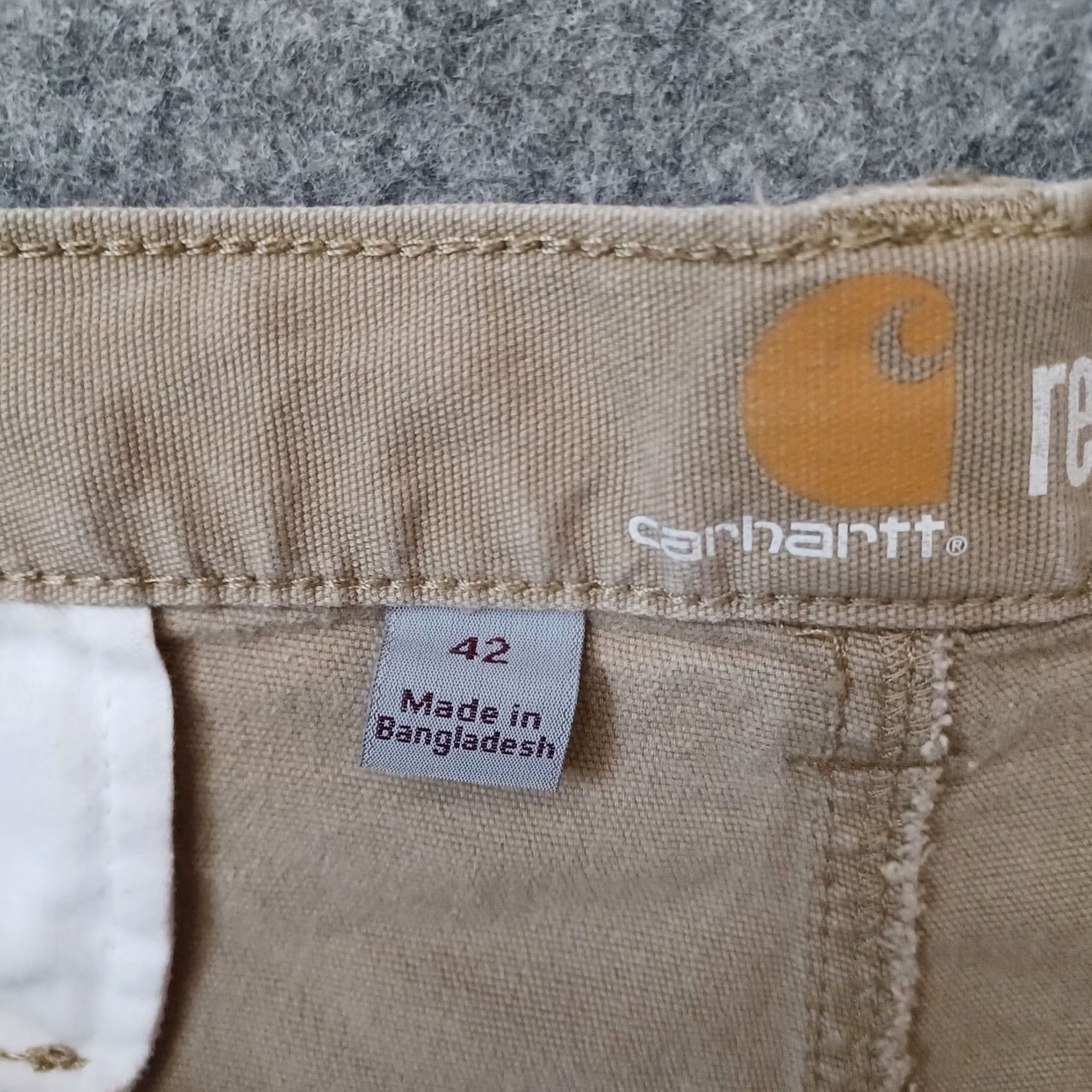 Carhartt Carhartt Cargo Shorts Mens 42 Beige Relaxed Fit Pockets Hiking Button Outdoor Cargo Shorts Beige Mens 42 Classic Outdoor Carhartt Cargo Shorts Size US 42 / EU 58 - 2 Thumbnail