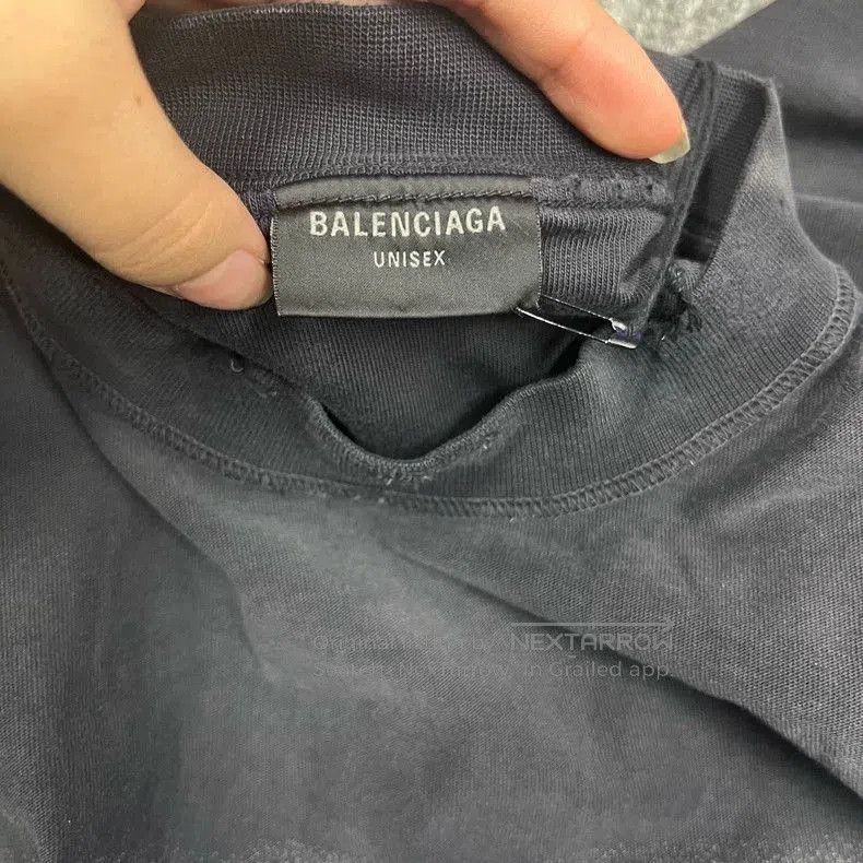 Balenciaga Balenciaga Black Letter Print Distressed T-shirt. Size US S / EU 44-46 / 1 - 3 Thumbnail