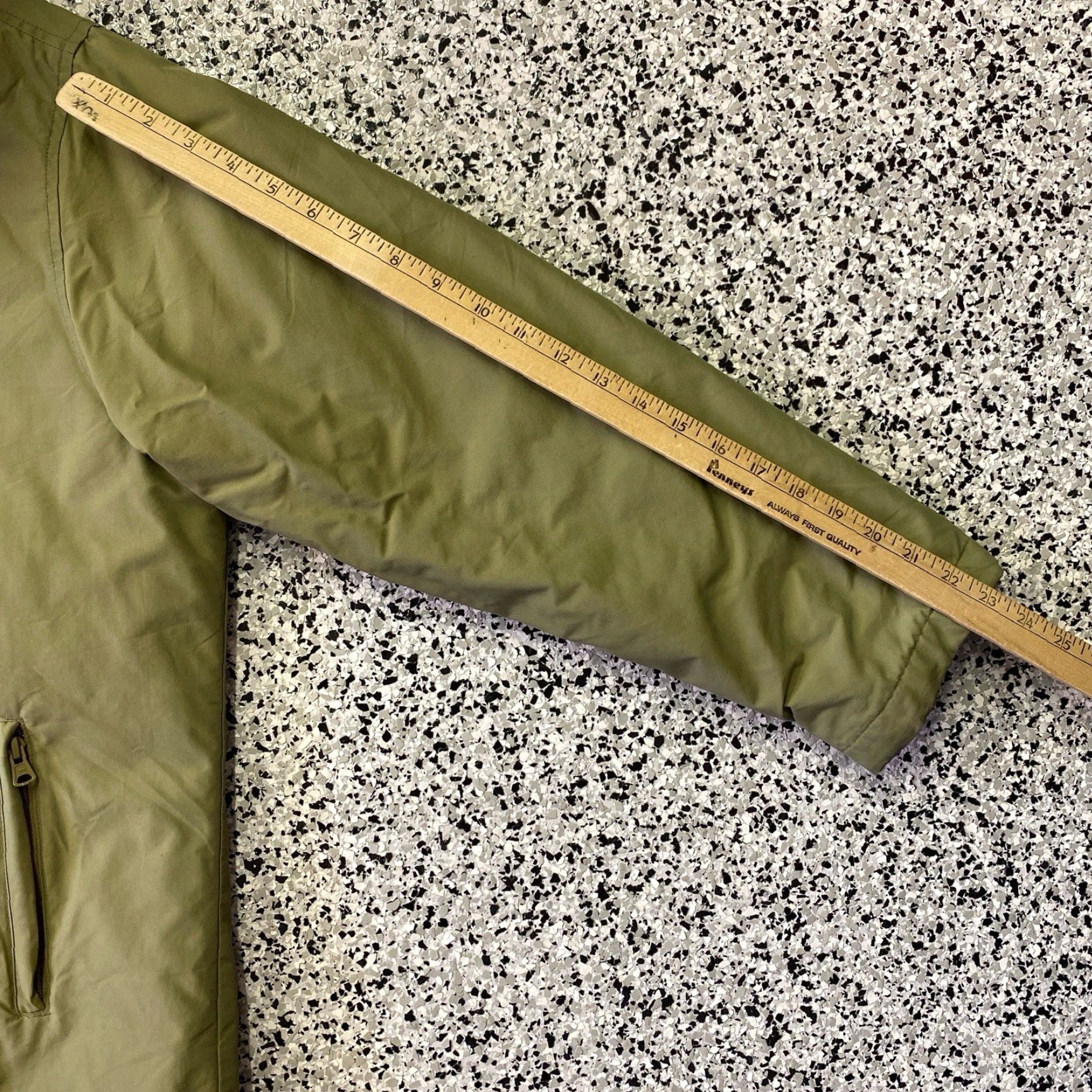 Eddie Bauer VINTAGE Eddie Bauer Zip Up Jacket L Navy? Green Beige Size US L / EU 52-54 / 3 - 4 Thumbnail