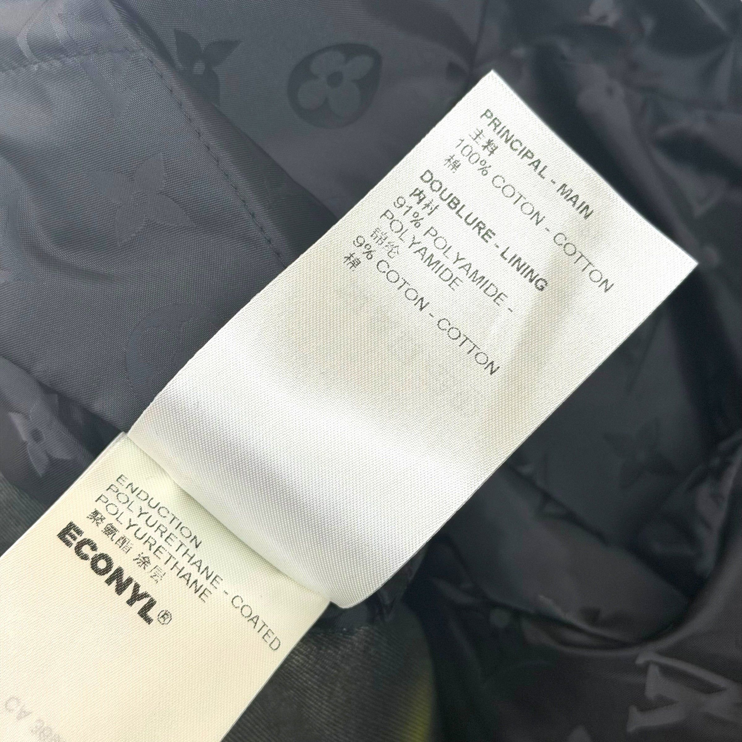 Louis Vuitton Louis Vuitton LV Dune Logo Bomber Jacket 56 (XXL) Size US XXL / EU 58 / 5 - 7 Thumbnail