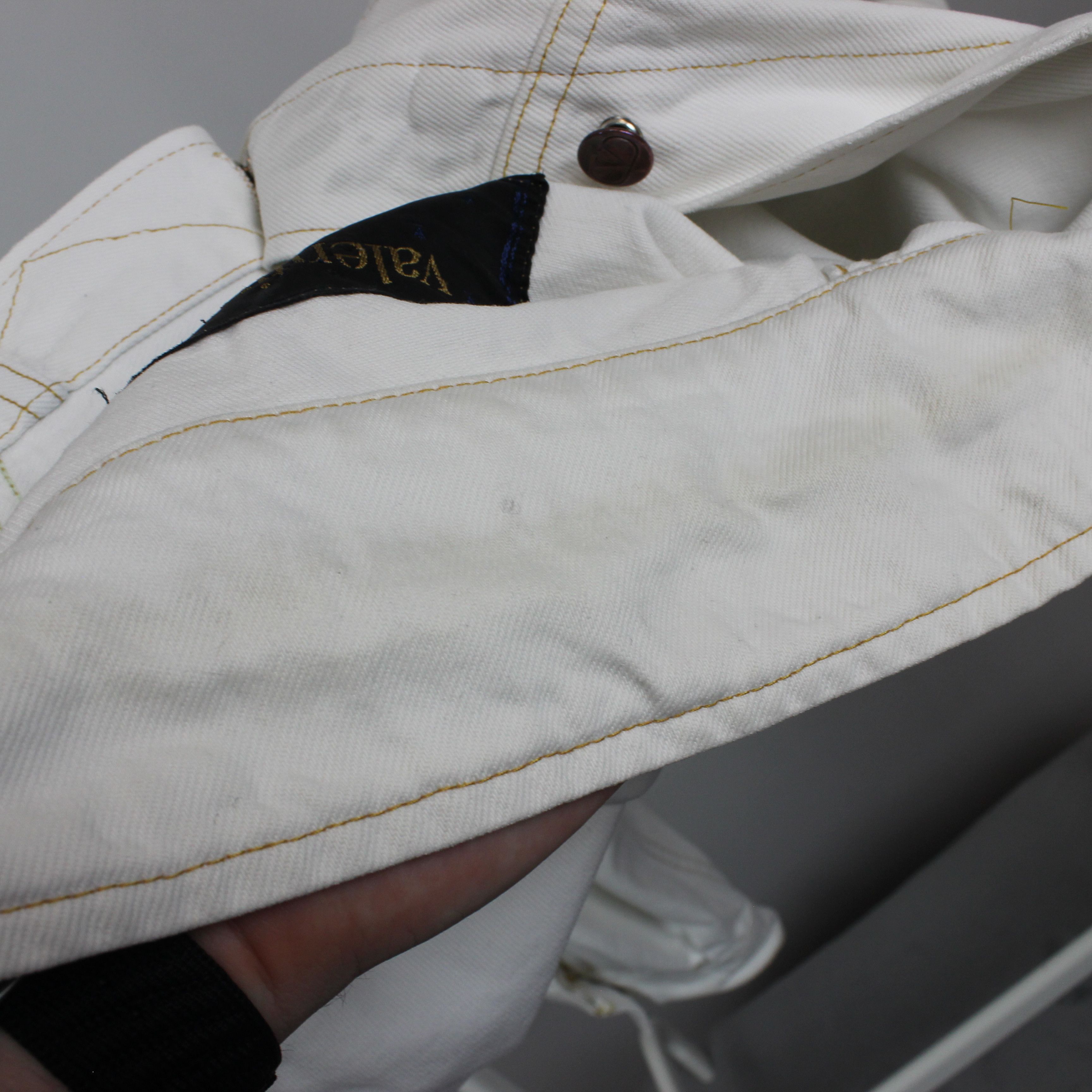 Valentino Valentino denim jacket vintage white heavy L XL Size US L / EU 52-54 / 3 - 7 Thumbnail