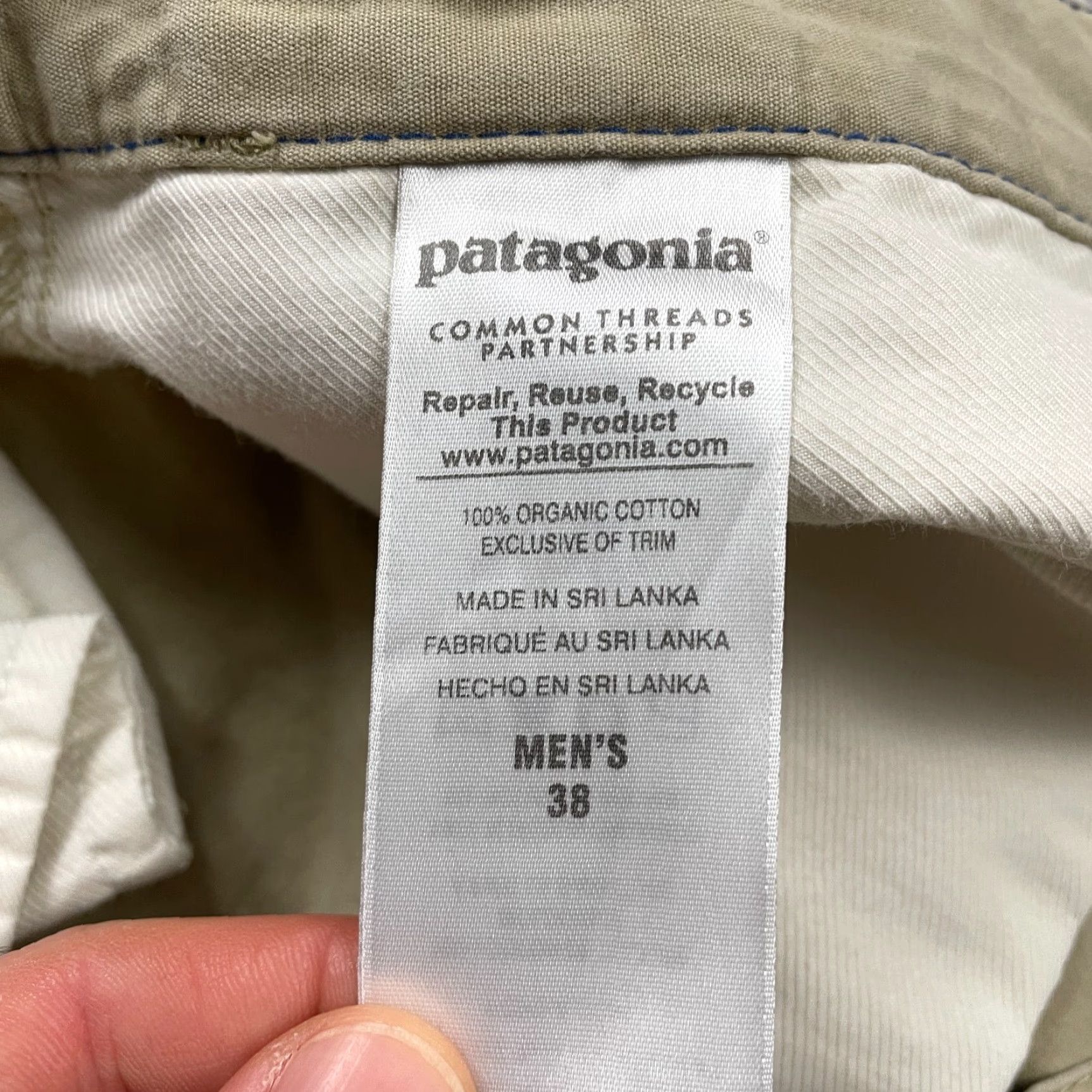 Patagonia Patagonia Shorts Mens 38 Chino Brown Flat Front Zip Slash Pocket Cotton 38x8 Casual Travel Outdoor Classic Mens Size US 38 / EU 54 - 6 Thumbnail