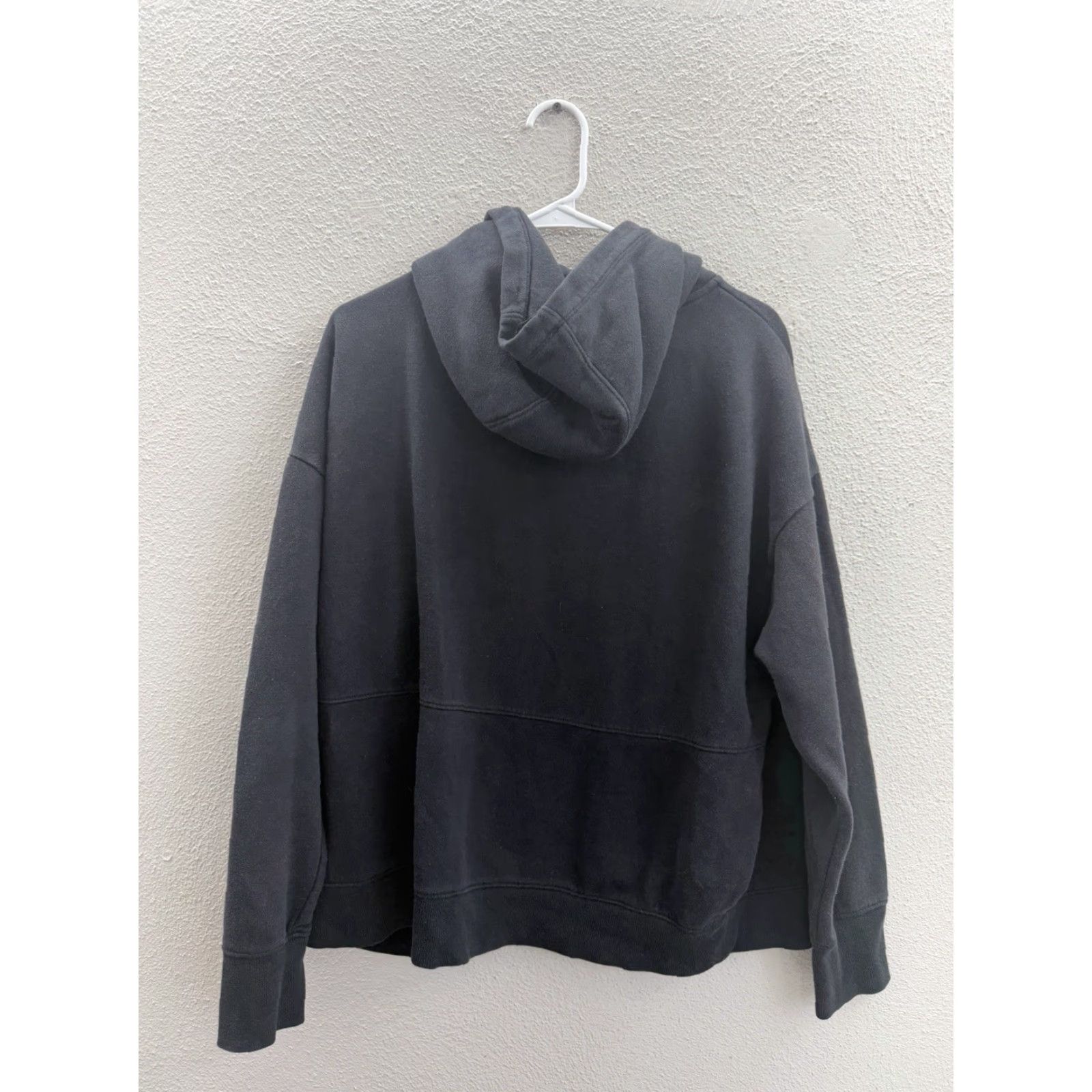 Vintage All In Motion Womens Sweatshirt XL Black Pullover Hoodie Thumb Holes Regular Fit Crew Neck Jacket? Size XL / US 12-14 / IT 48-50 - 6 Thumbnail